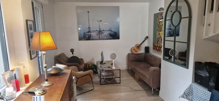95m2. Duplex. 3 Ch. 
1 Double Et 2 Simples Jardin - Meudon