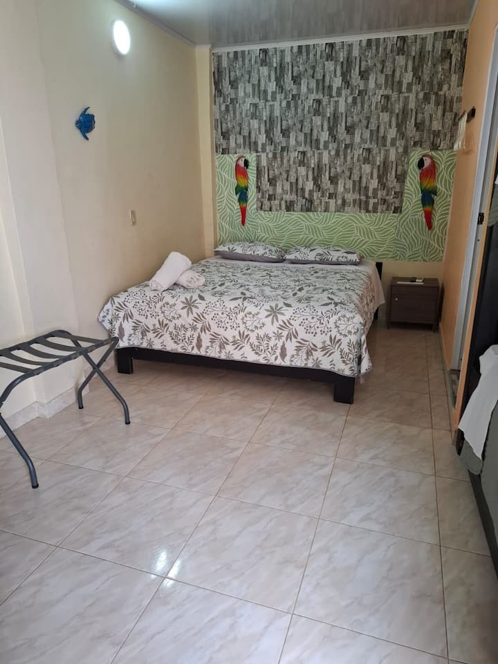 Olsen Place - Unit B (Sleeps 5) - San Andrés