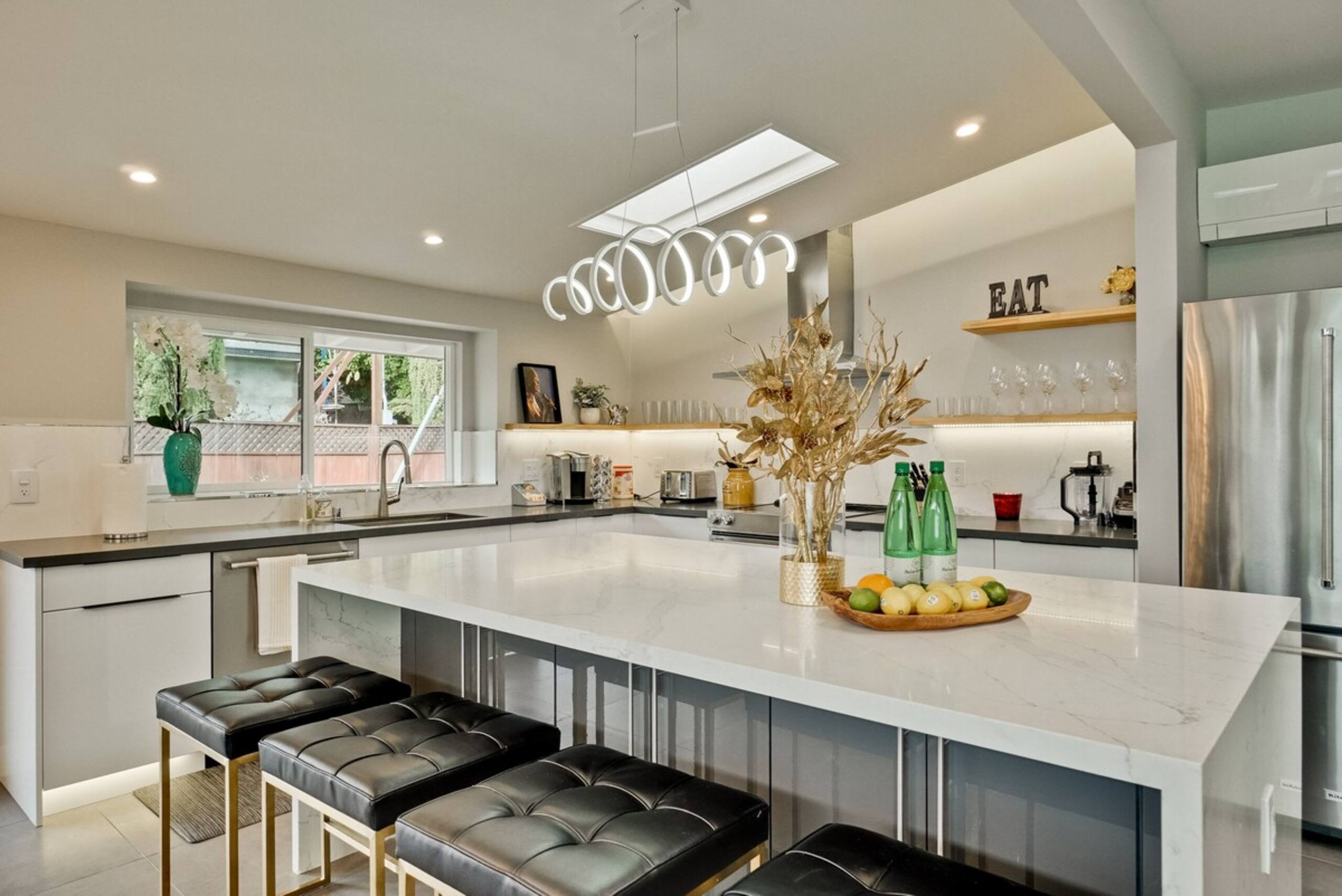 Contemporary 5BR Near Stanford & Tech HQs - Photo 5
