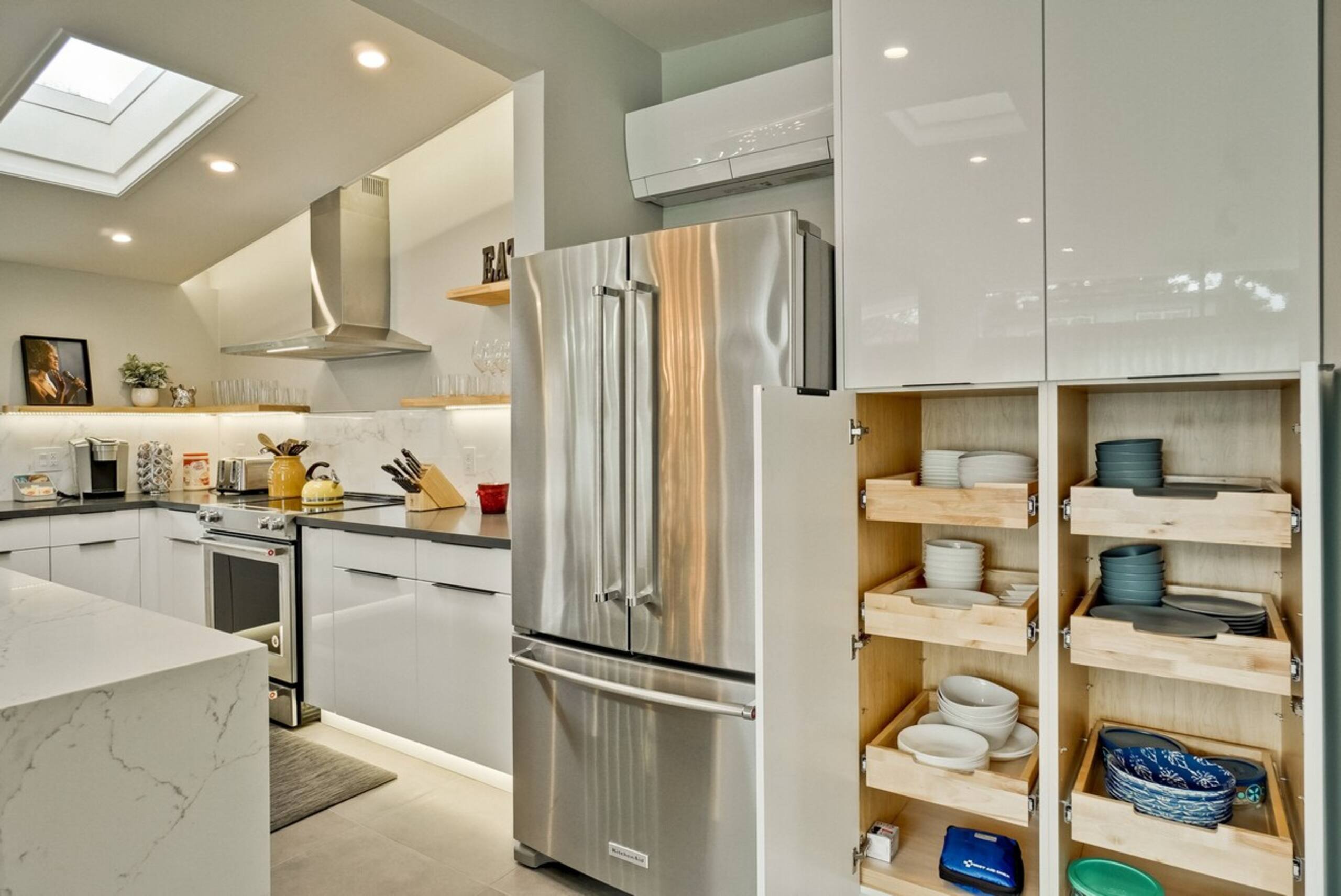 Contemporary 5BR Near Stanford & Tech HQs - Photo 13