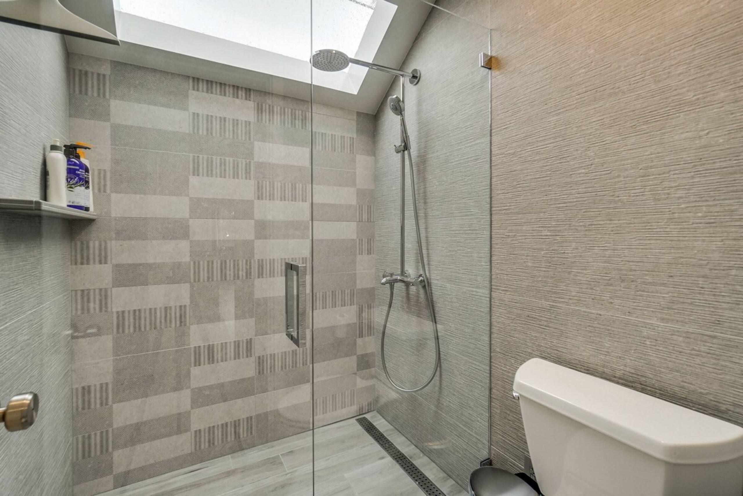 Contemporary 5BR Near Stanford & Tech HQs - Photo 42