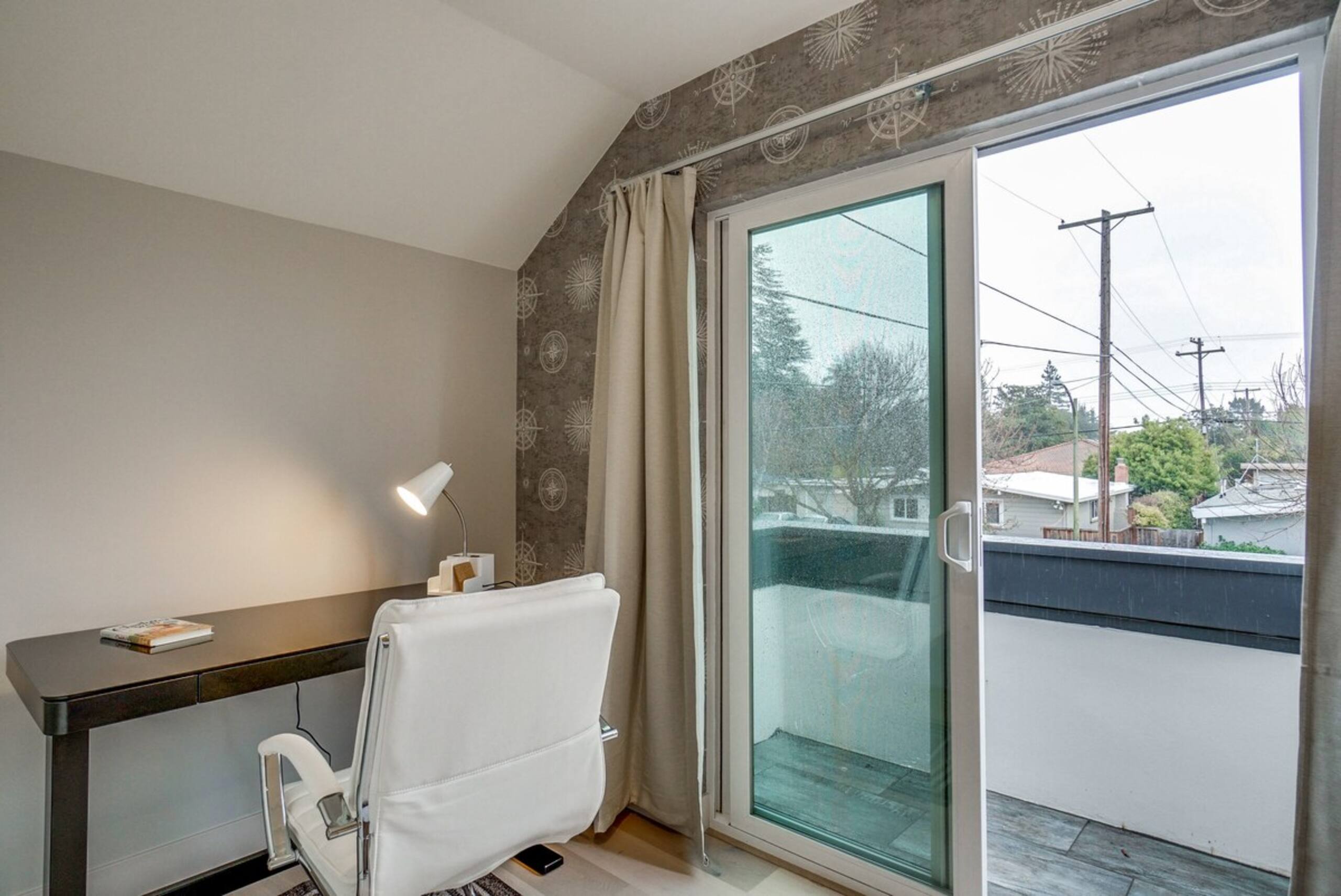 Contemporary 5BR Near Stanford & Tech HQs - Photo 28