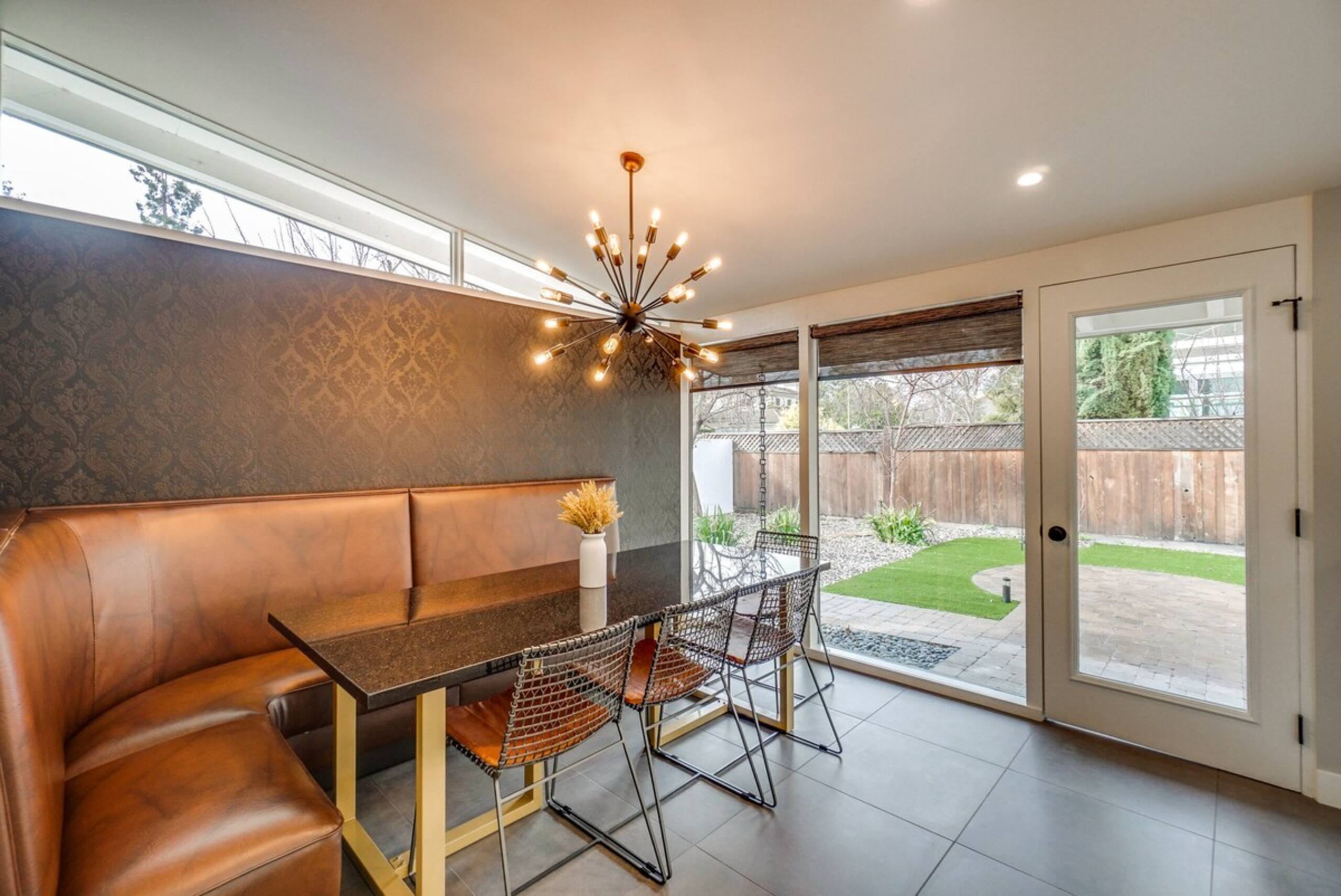 Contemporary 5BR Near Stanford & Tech HQs - Photo 17