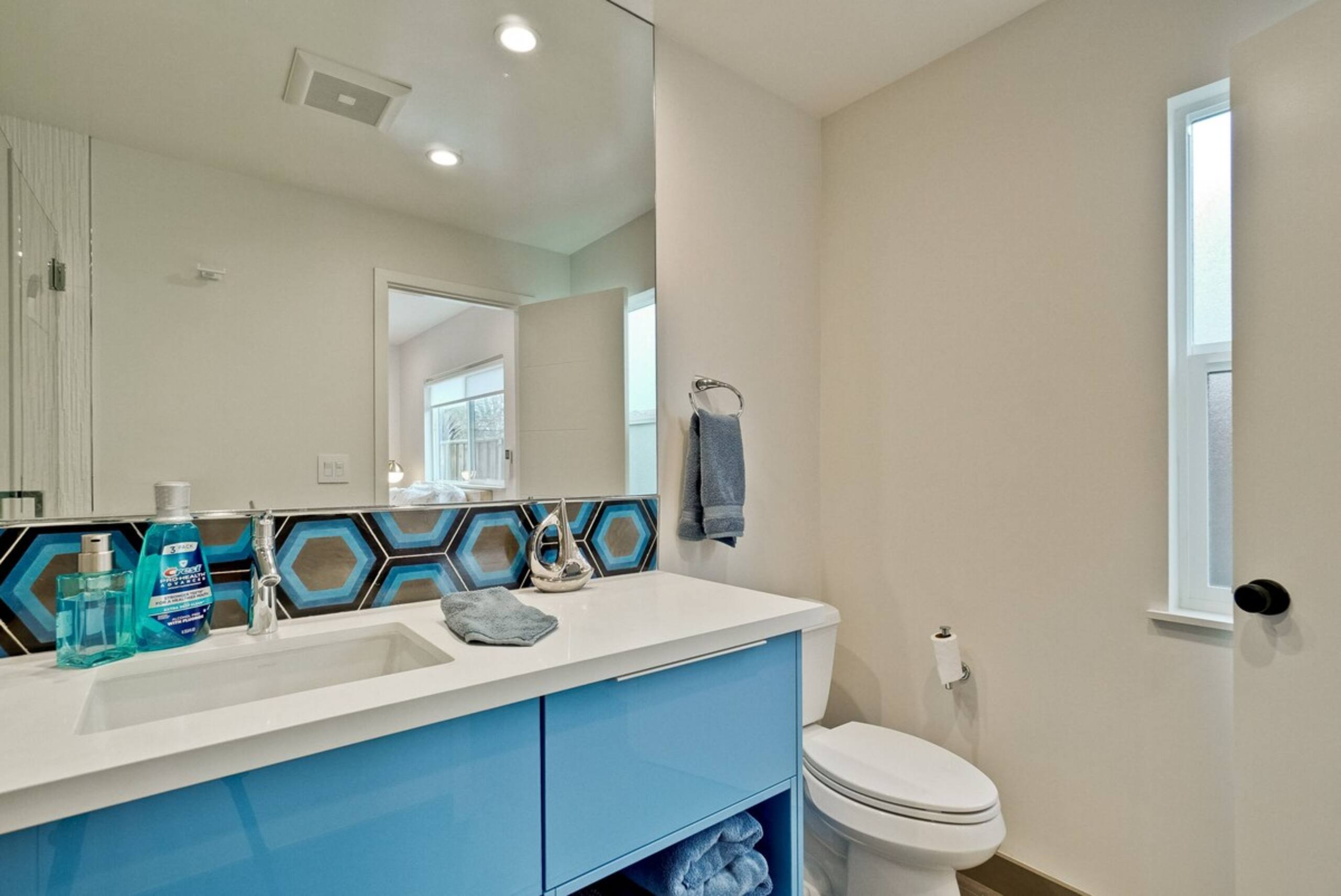 Contemporary 5BR Near Stanford & Tech HQs - Photo 37