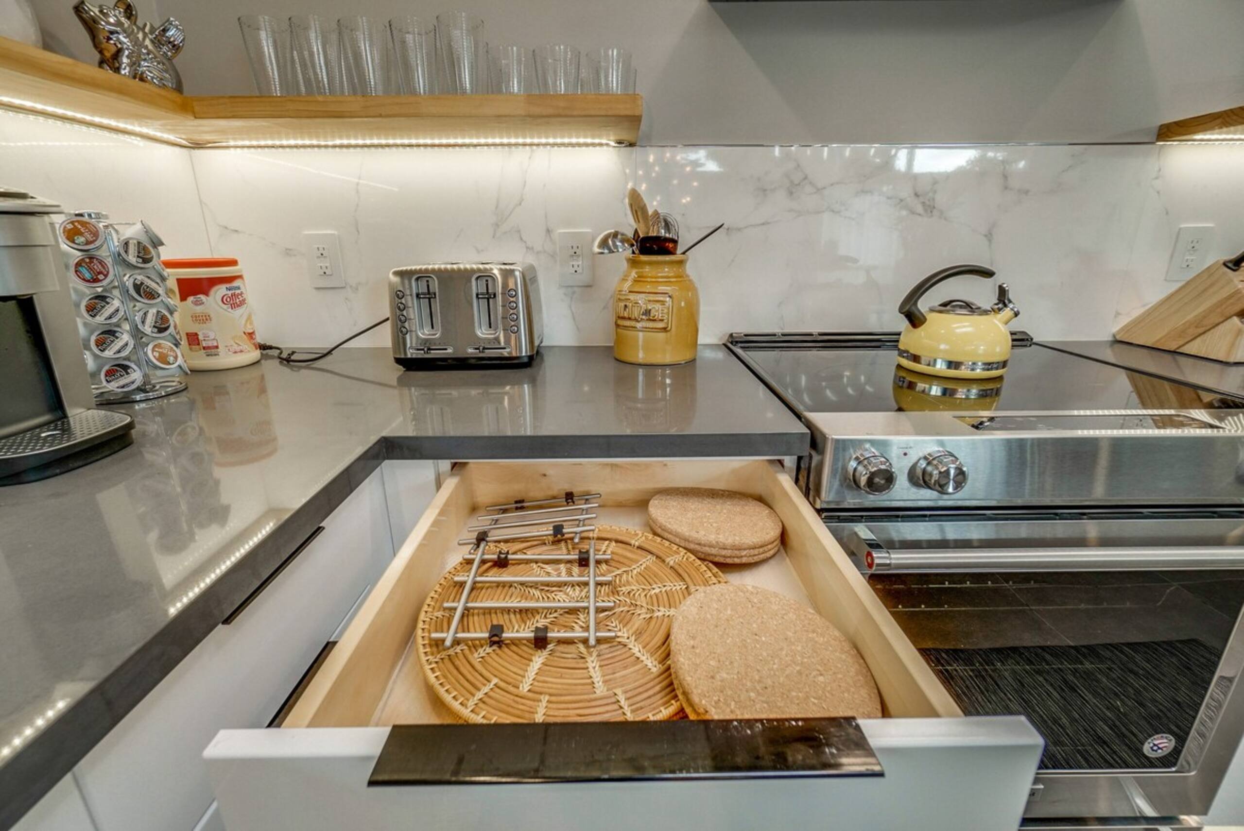 Contemporary 5BR Near Stanford & Tech HQs - Photo 22