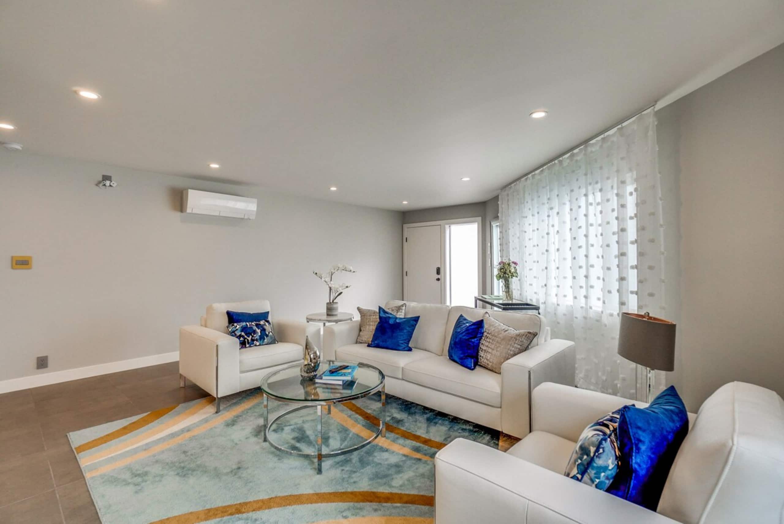 Contemporary 5BR Near Stanford & Tech HQs - Photo 3