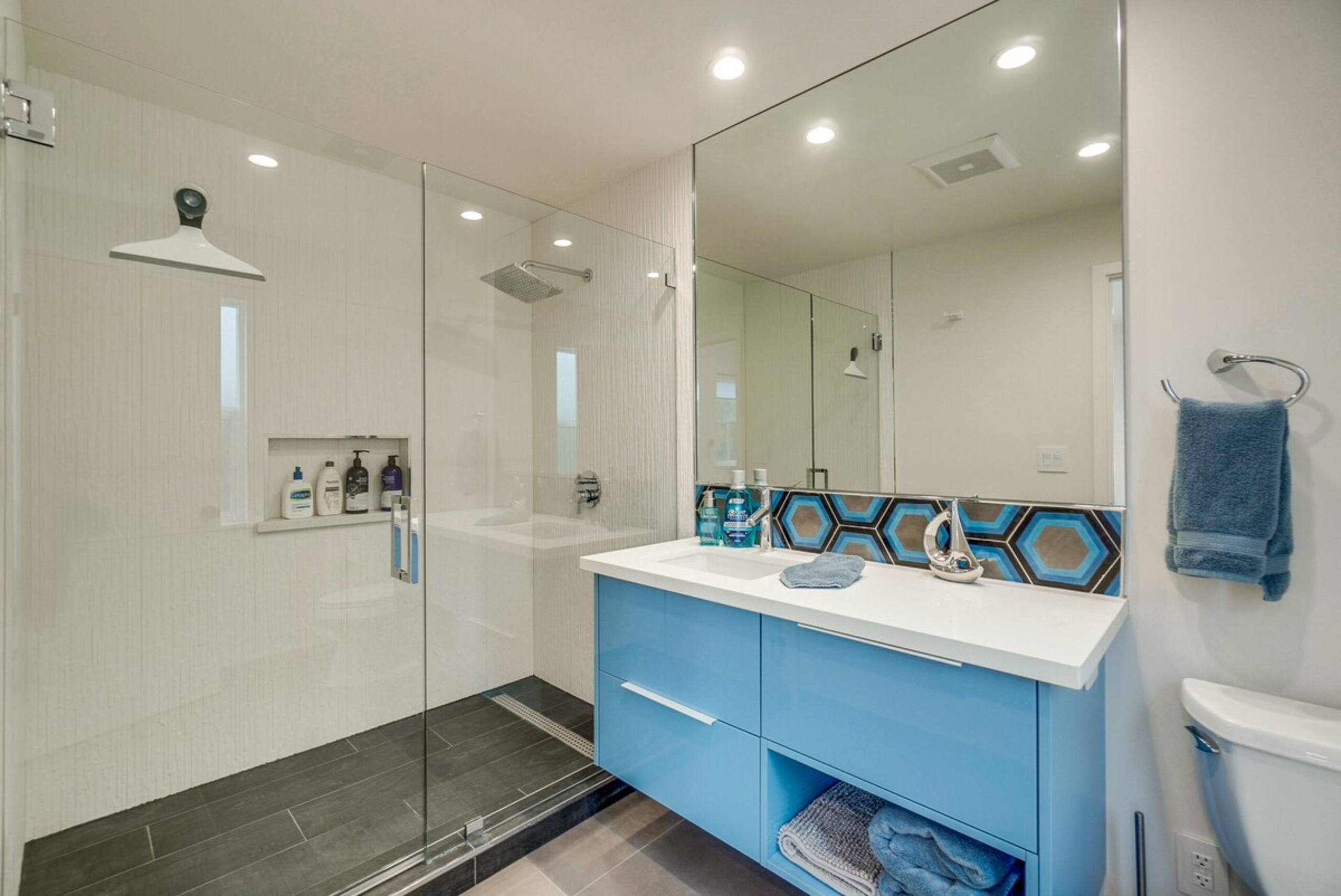 Contemporary 5BR Near Stanford & Tech HQs - Photo 36