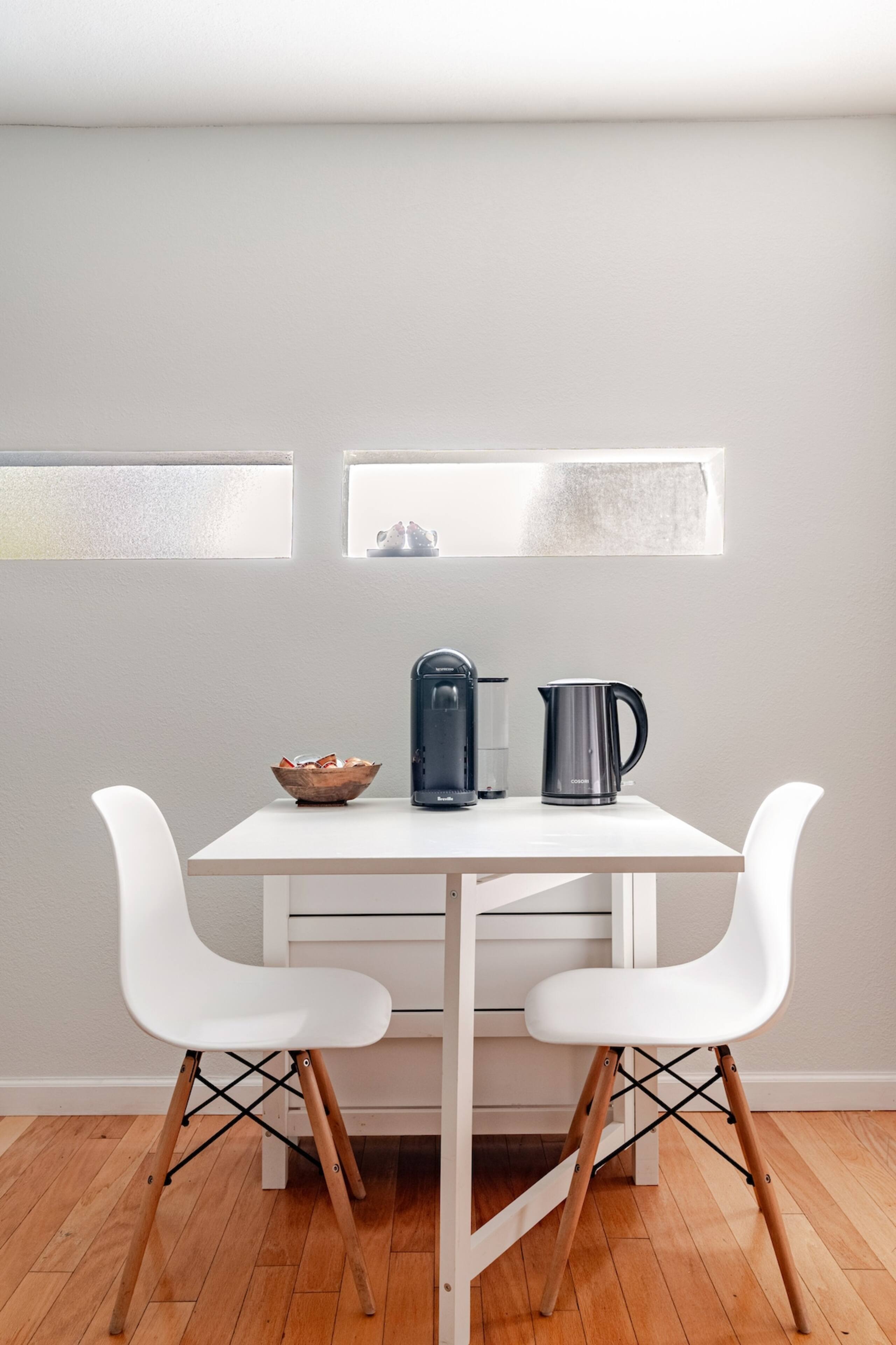 Updated 1-bedroom private in-law (no cleaning fee) - Photo 6