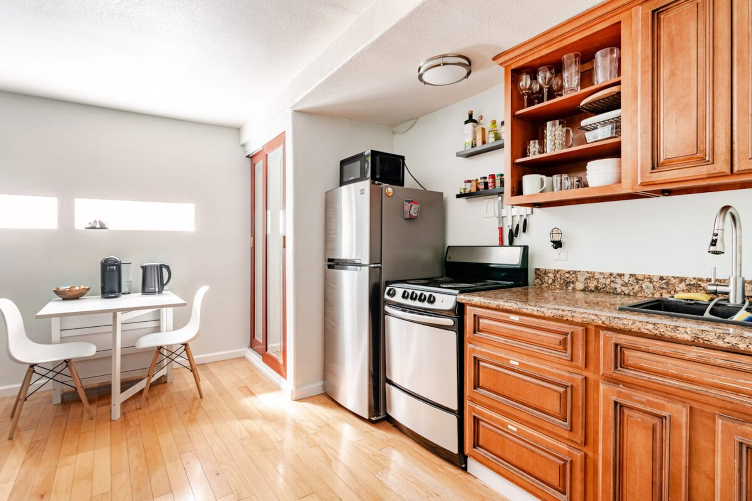 Updated 1-bedroom private in-law (no cleaning fee) - Photo 20