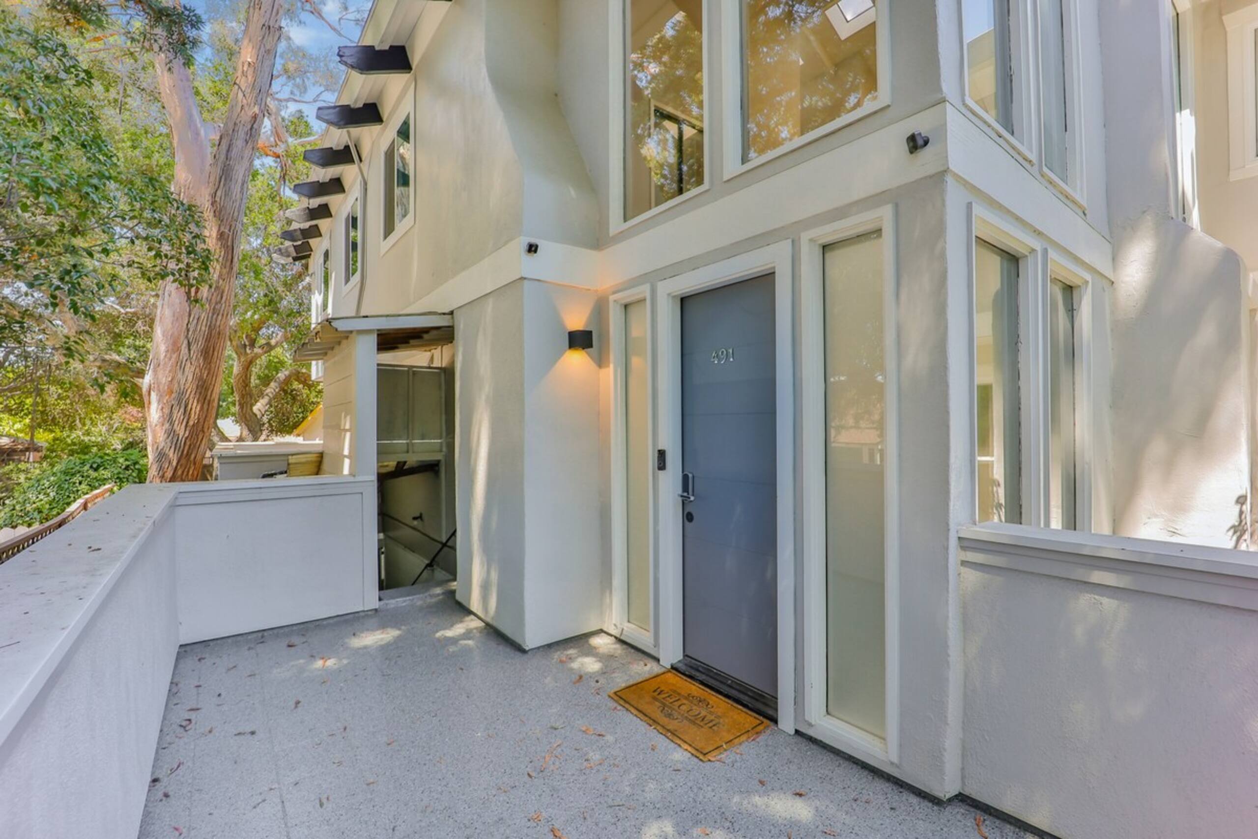 Luxury Family Home w AC and Patio near Meta and St - Photo 55