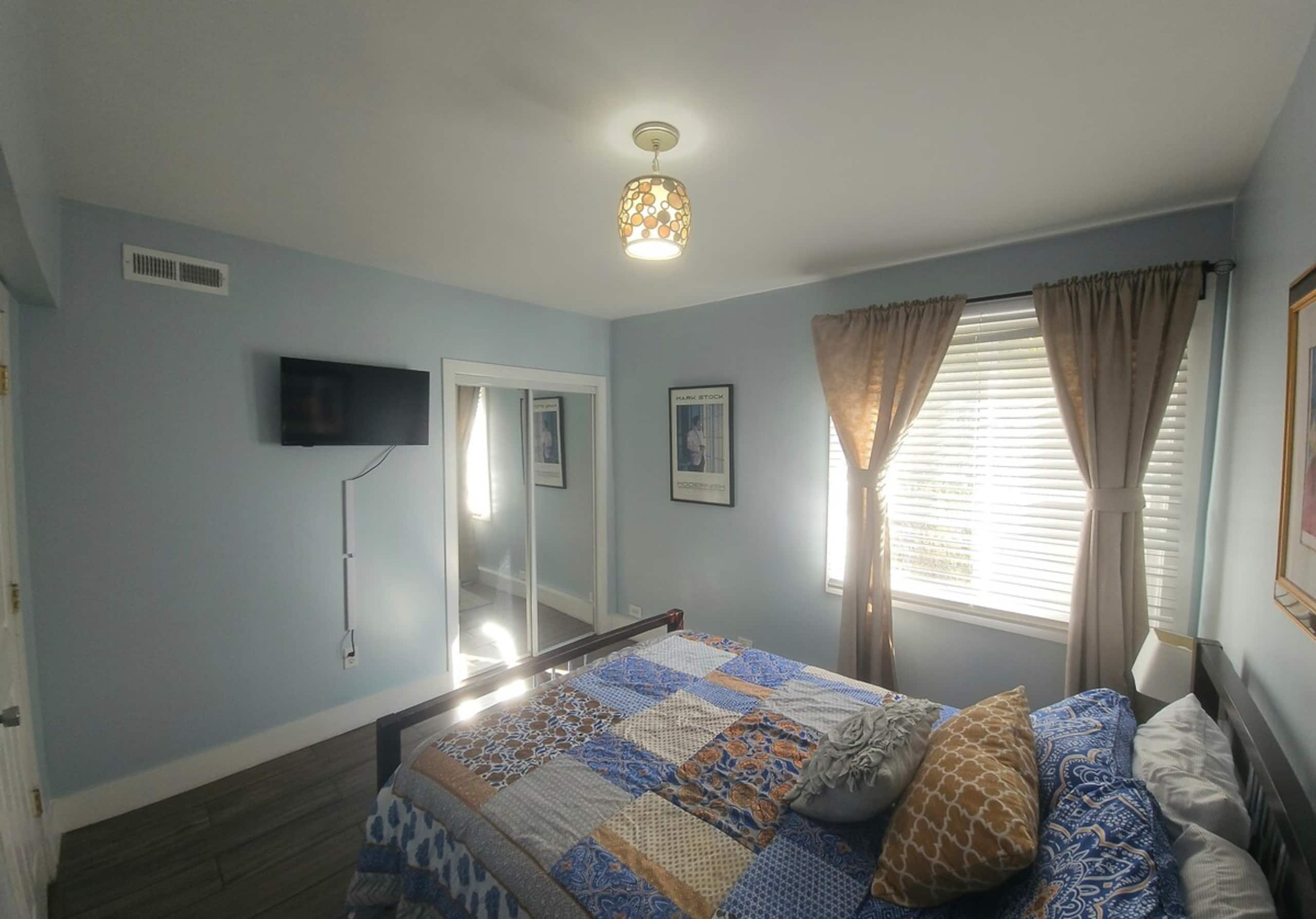 Updated apartment on Oakland/Berkeley border - Photo 3