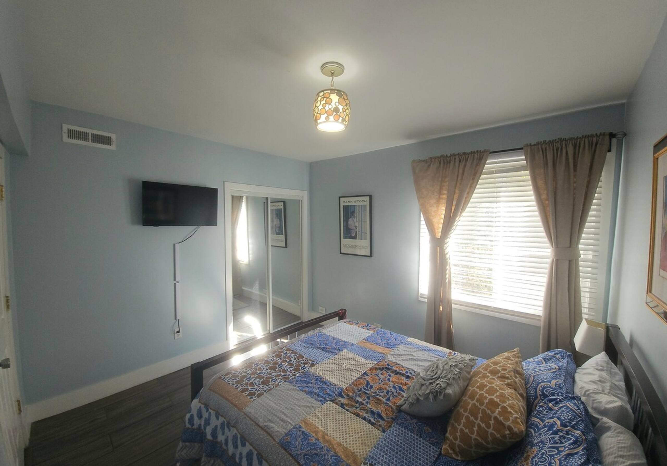 Updated apartment on Oakland/Berkeley border - Photo 6