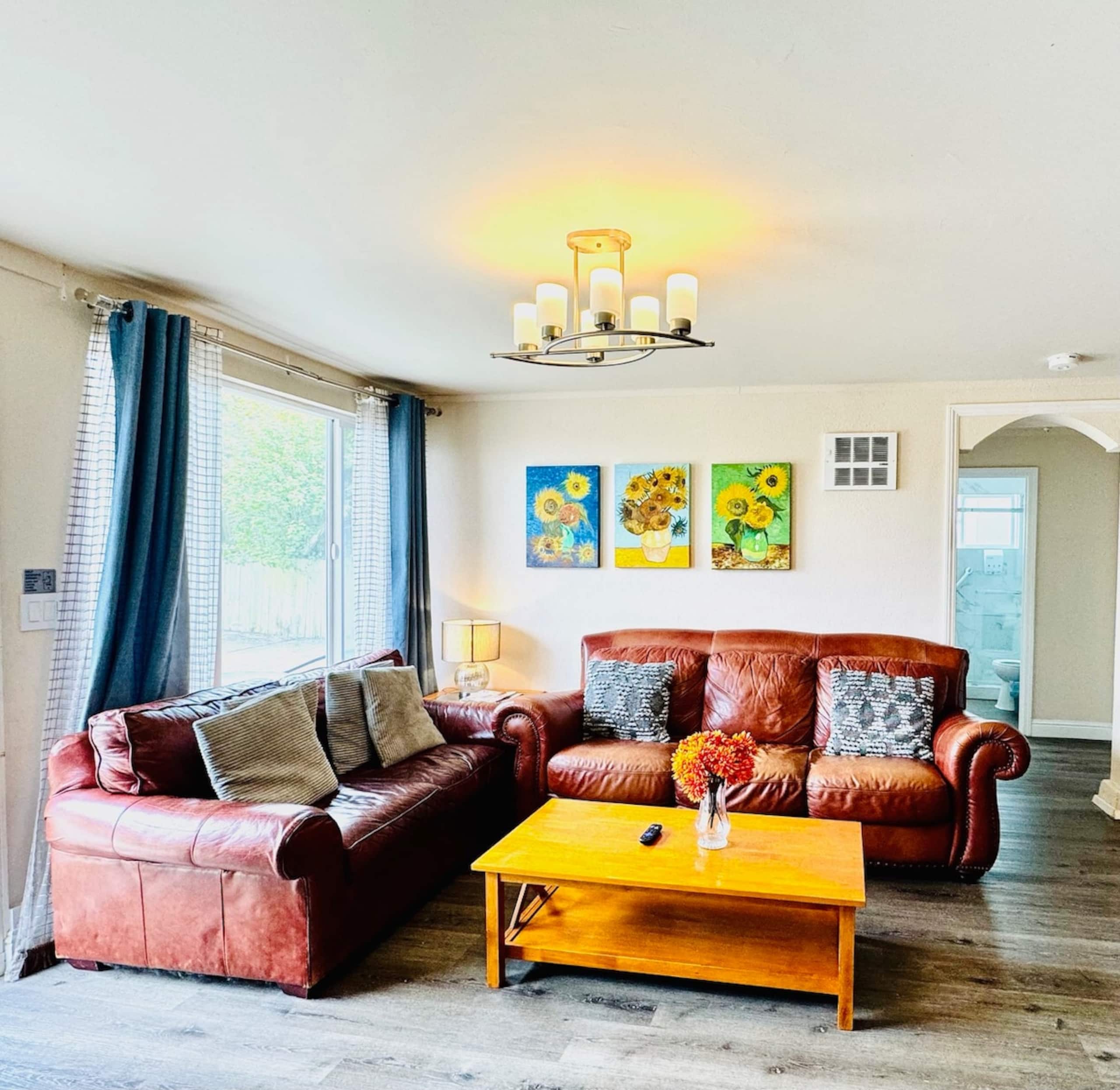2BR Coastal Retreat, Quiet, Safe Area, Parking - Photo 4