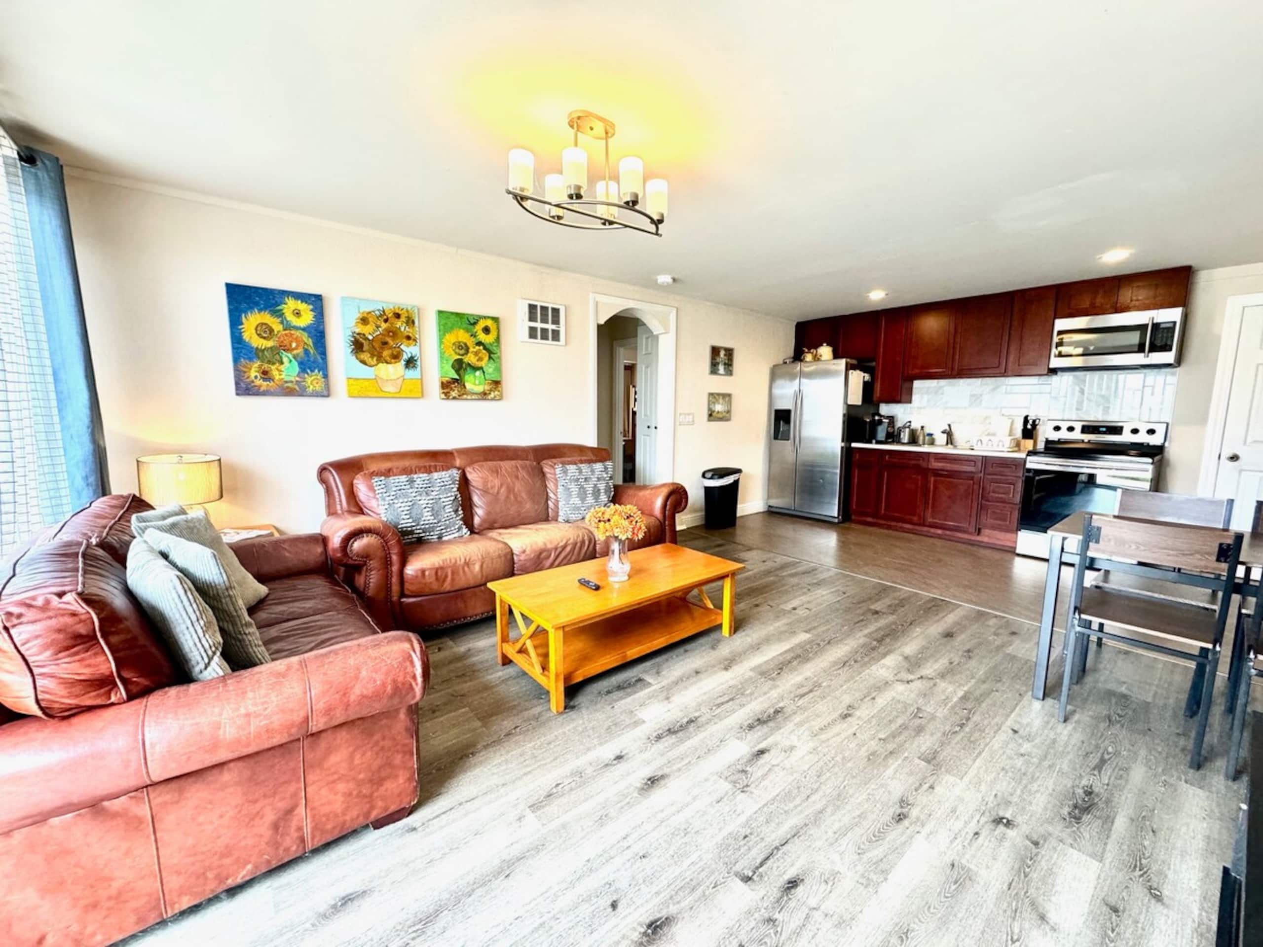 2BR Coastal Retreat, Quiet, Safe Area, Parking - Photo 5