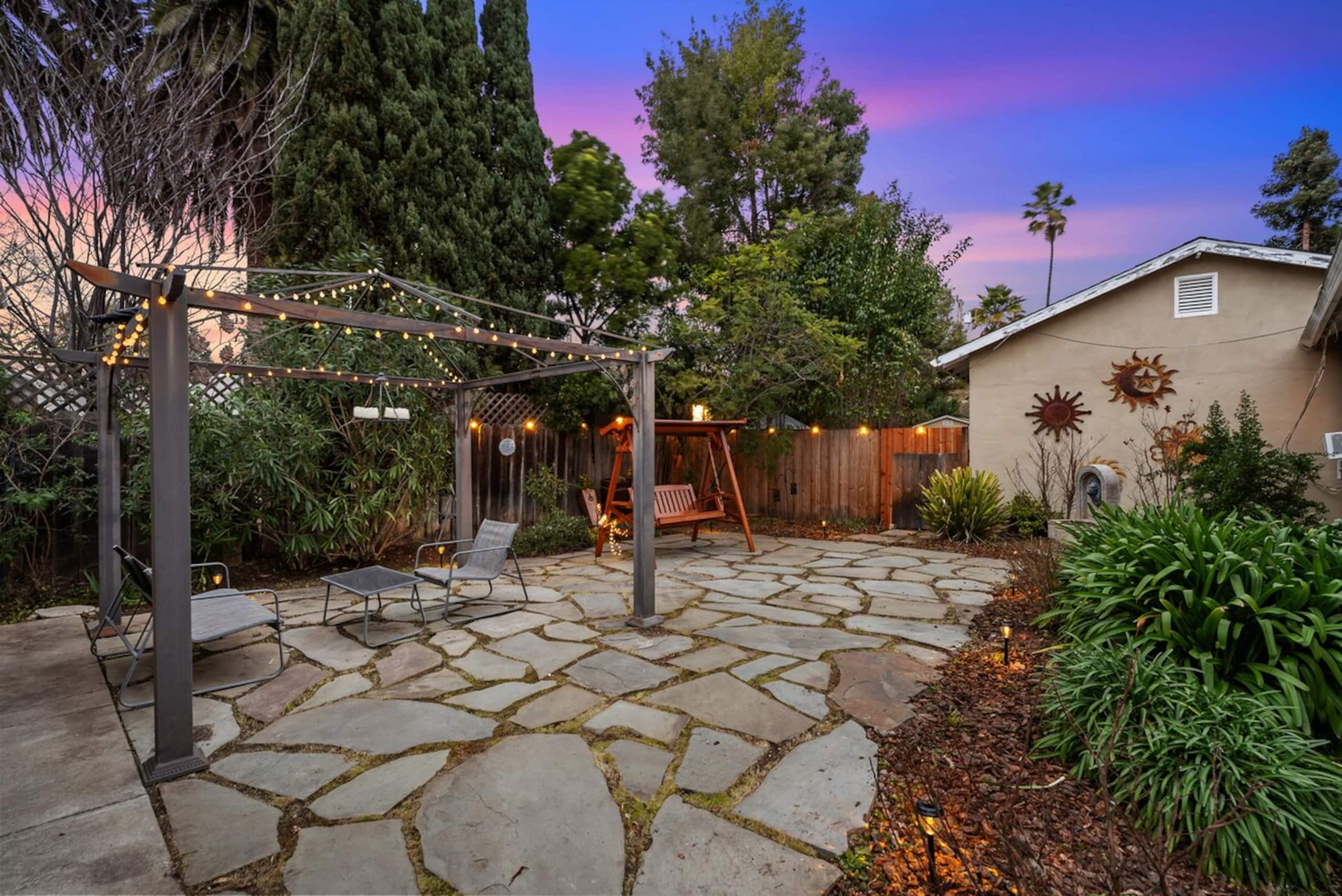 Charming Home w/ orange backyard in Redwood City - Photo 64