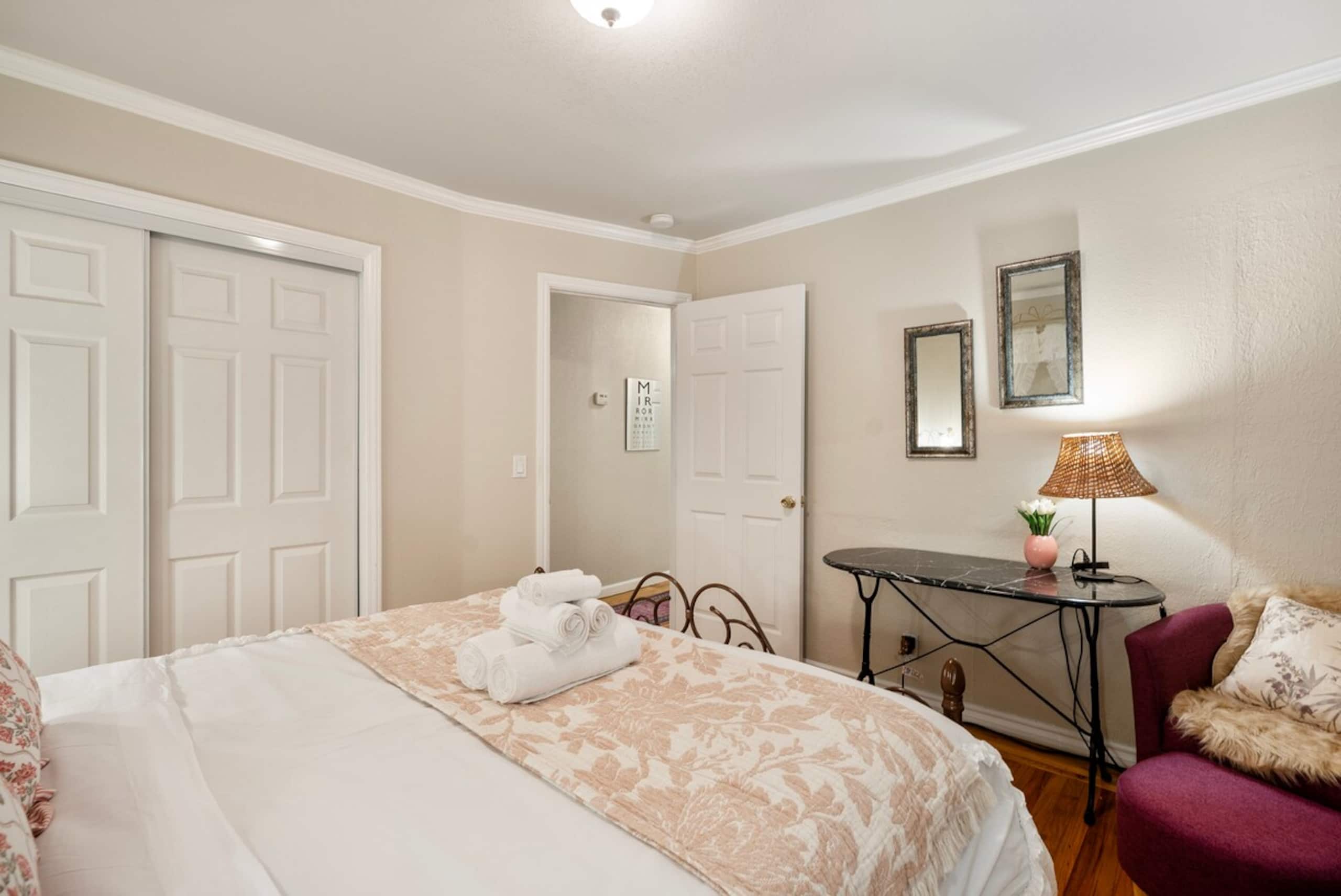 Charming Home w/ orange backyard in Redwood City - Photo 51