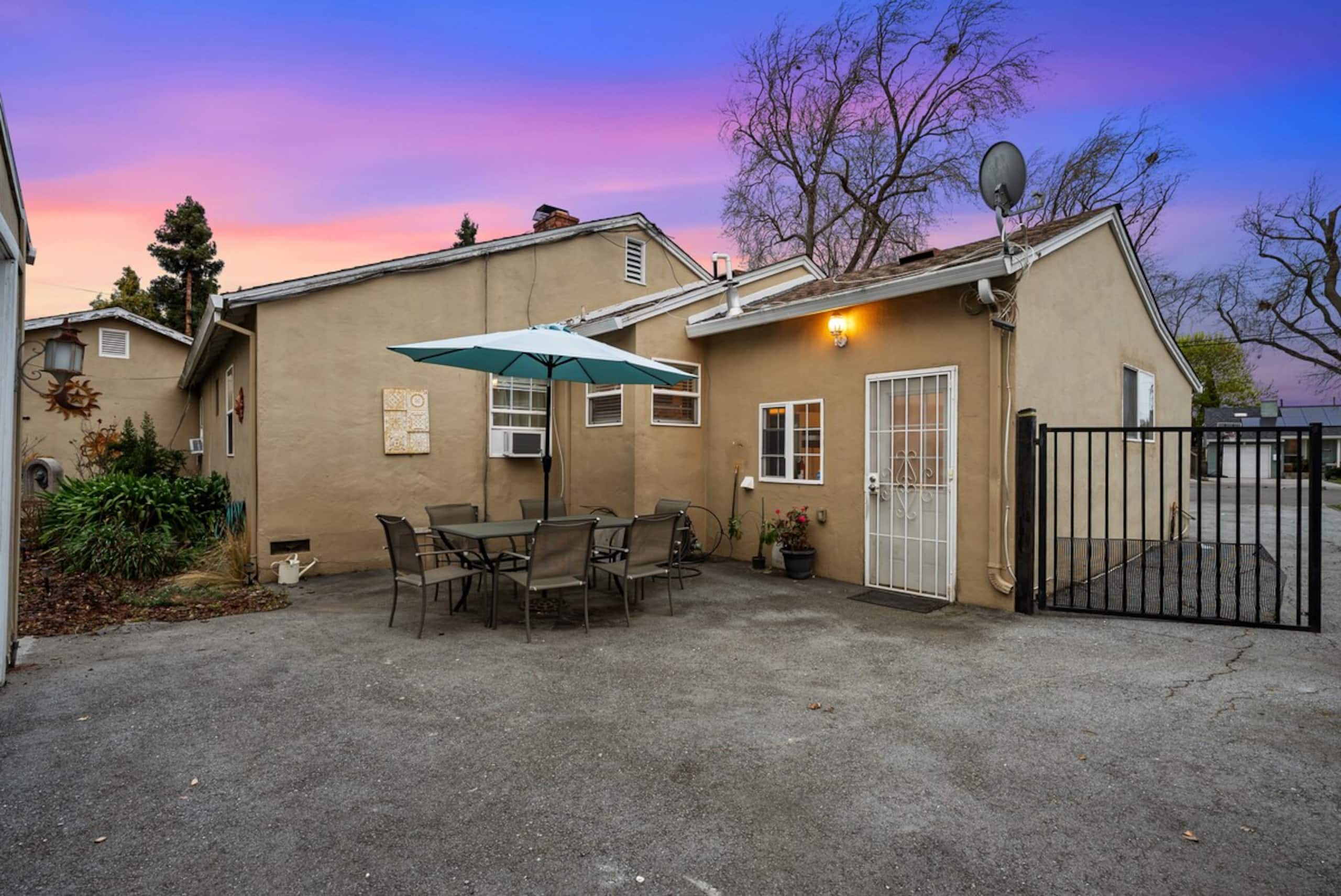 Charming Home w/ orange backyard in Redwood City - Photo 69