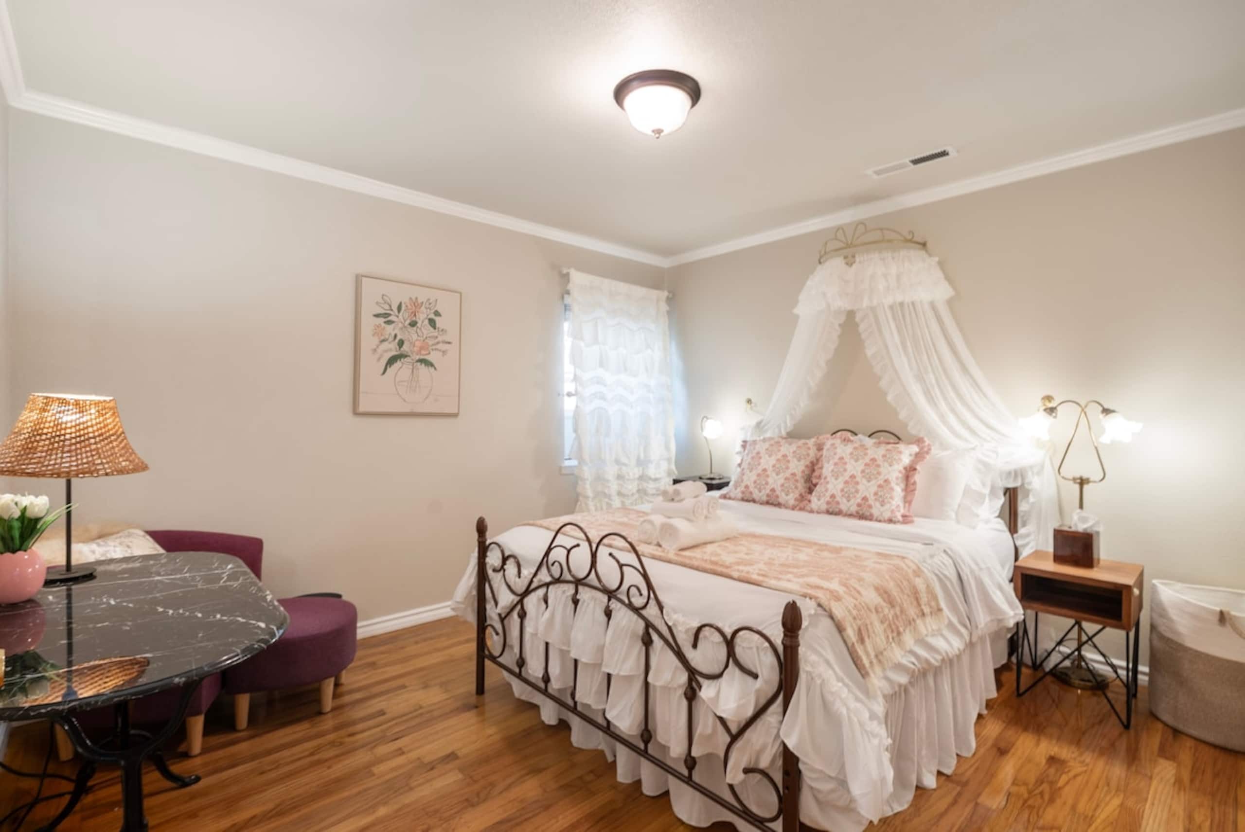Charming Home w/ orange backyard in Redwood City - Photo 47