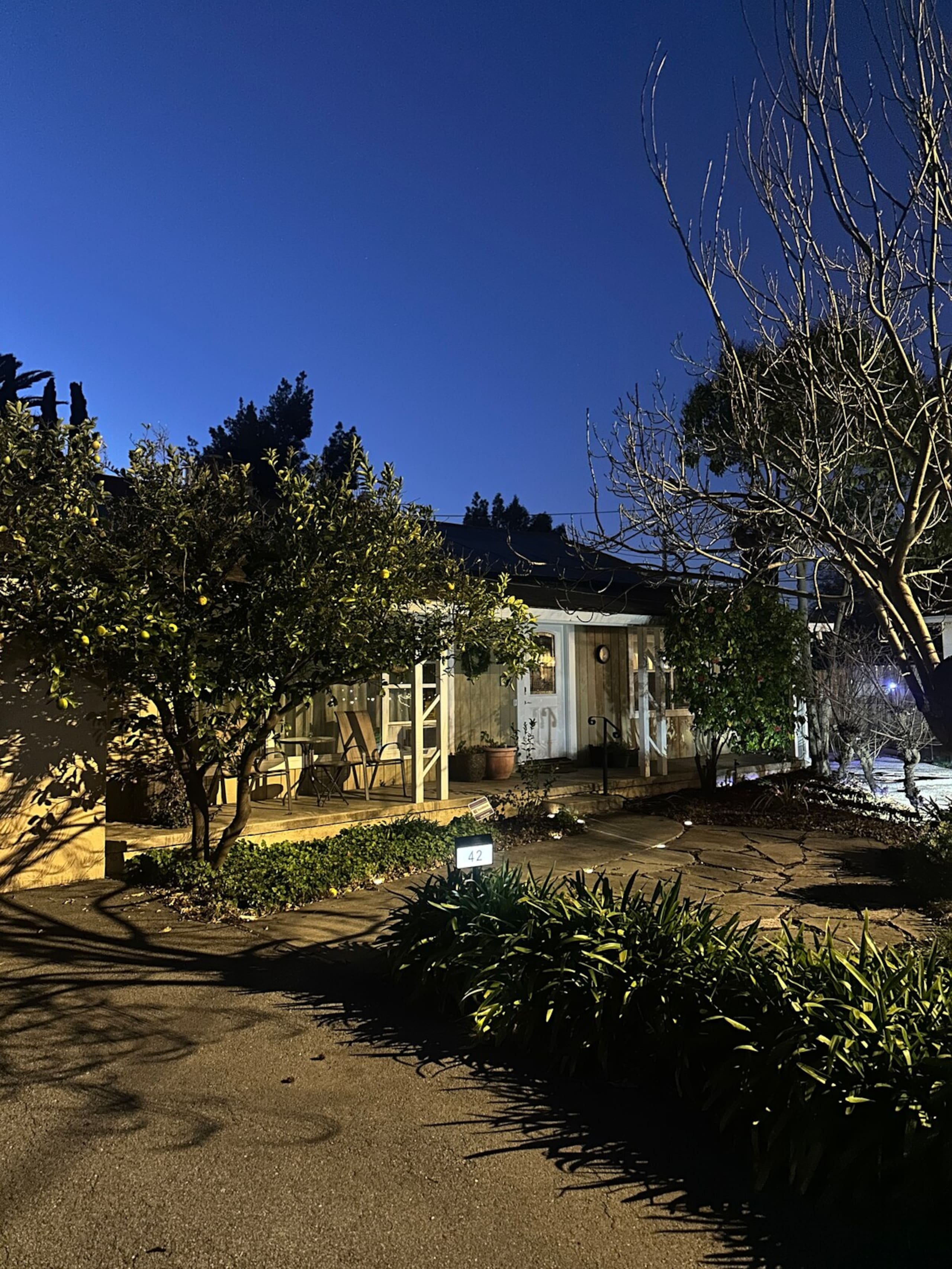 Charming Home w/ orange backyard in Redwood City - Photo 86