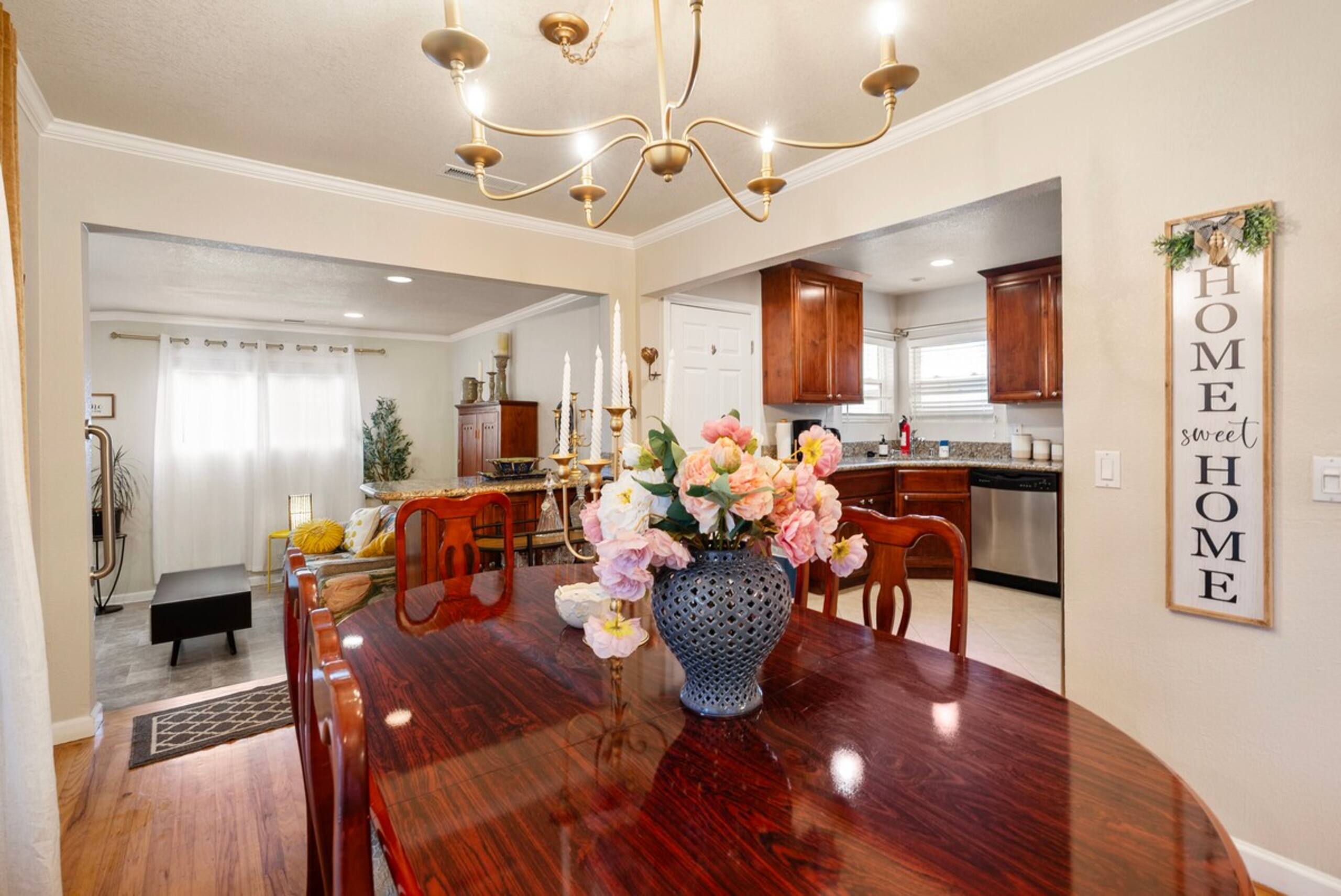 Charming Home w/ orange backyard in Redwood City - Photo 32