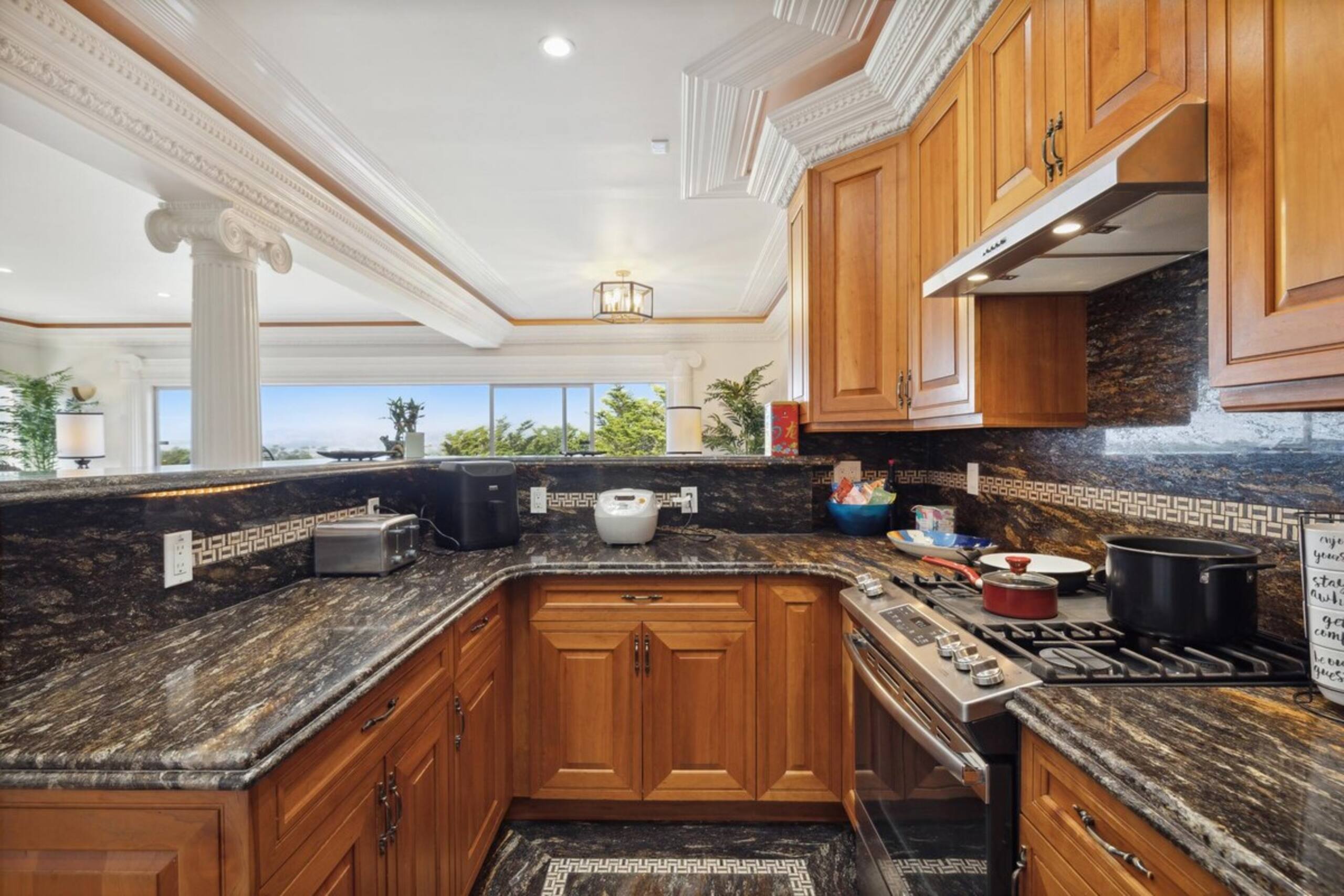 Oceanview Luxury, Hot Tub & Game Room, Near SF - Photo 51