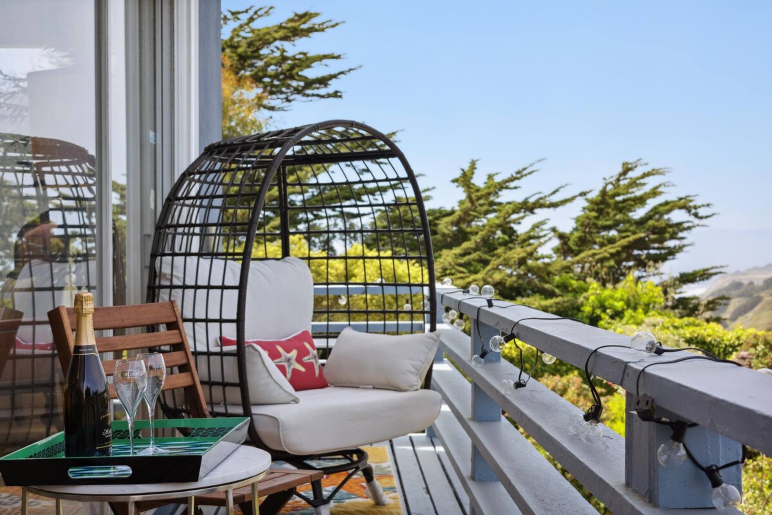 Oceanview Luxury, Hot Tub & Game Room, Near SF - Photo 23