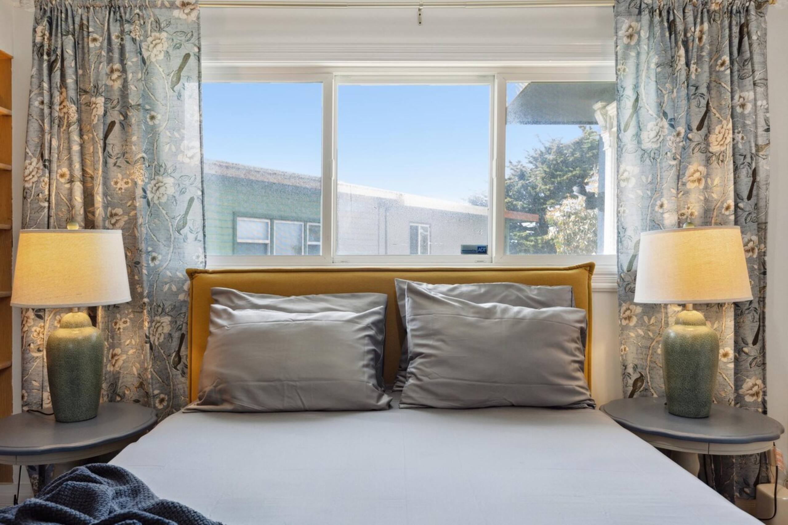 Oceanview Luxury, Hot Tub & Game Room, Near SF - Photo 42