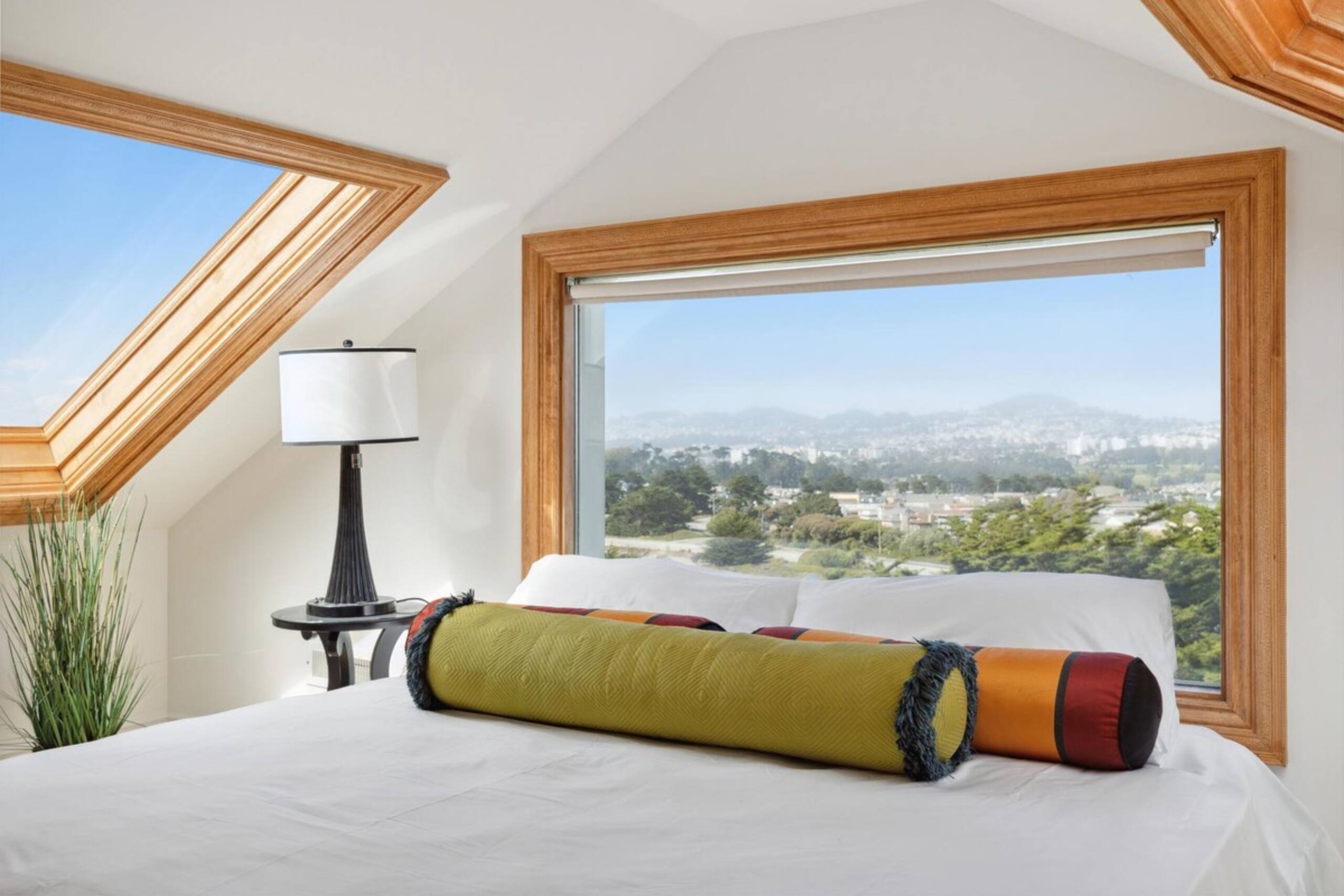 Oceanview Luxury, Hot Tub & Game Room, Near SF - Photo 44