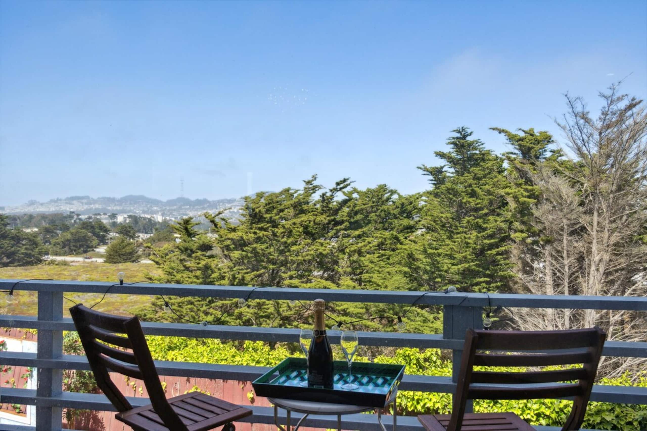 Oceanview Luxury, Hot Tub & Game Room, Near SF - Photo 25