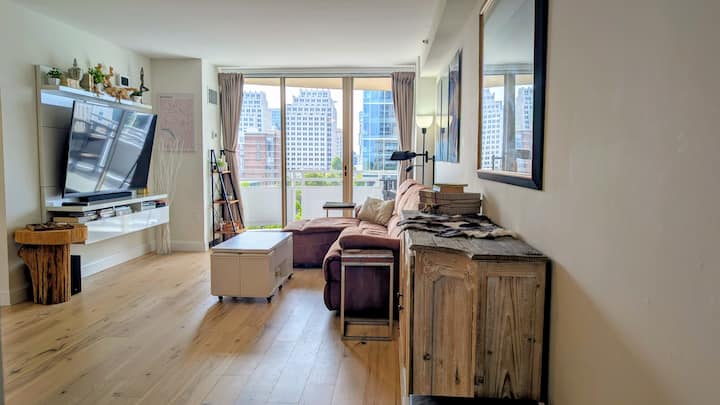 Bethesda Skyline Retreat - Bethesda, MD