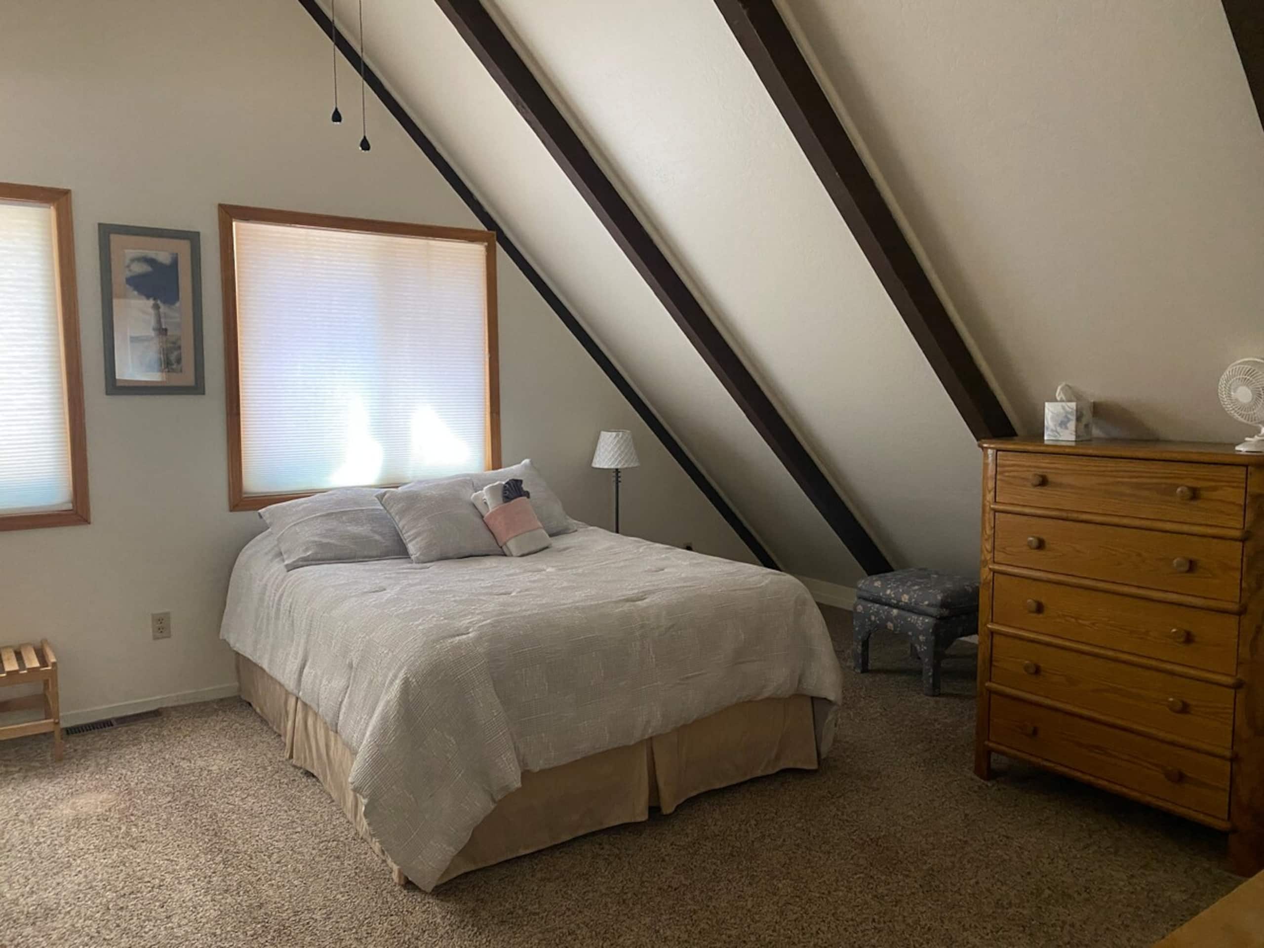 Spacious, Affordable, Pet Friendly House With Spa - Photo 10