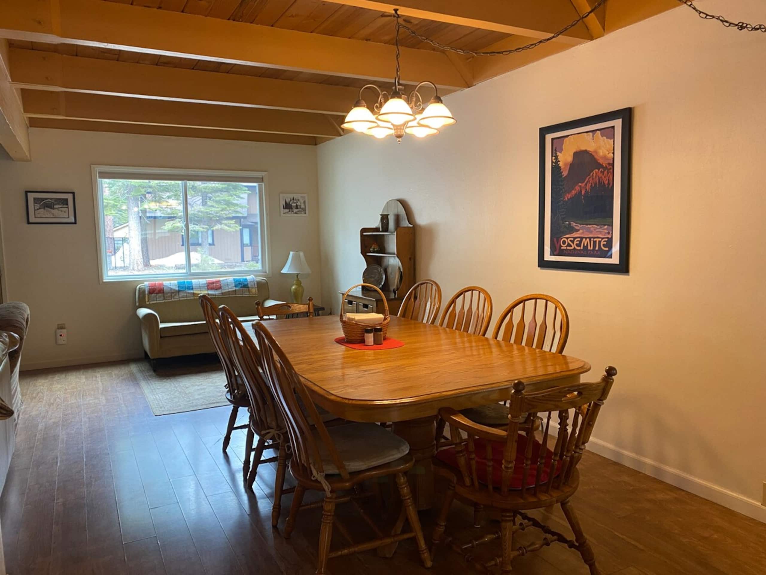 Spacious, Affordable, Pet Friendly House With Spa - Photo 5