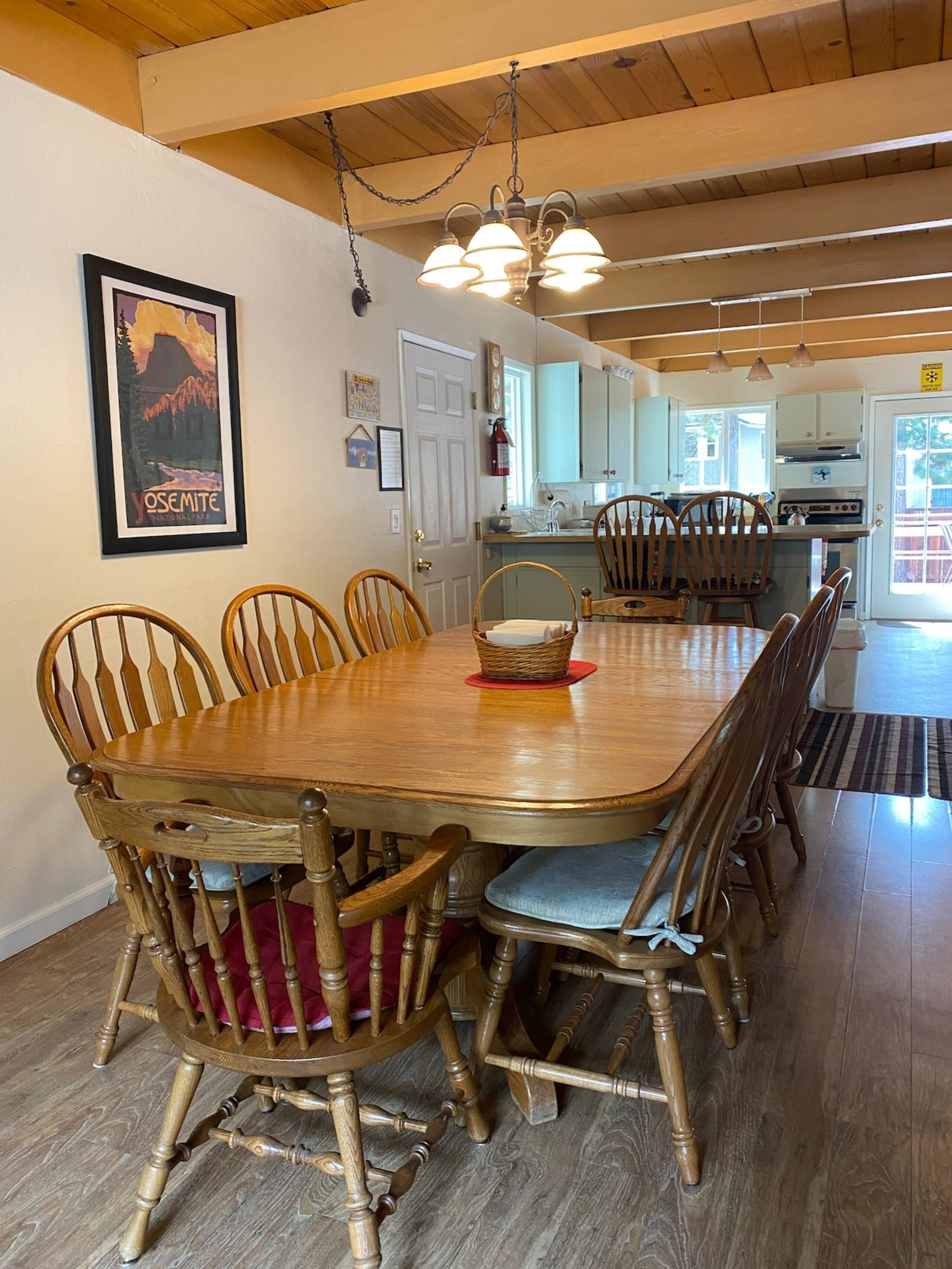 Spacious, Affordable, Pet Friendly House With Spa - Photo 9