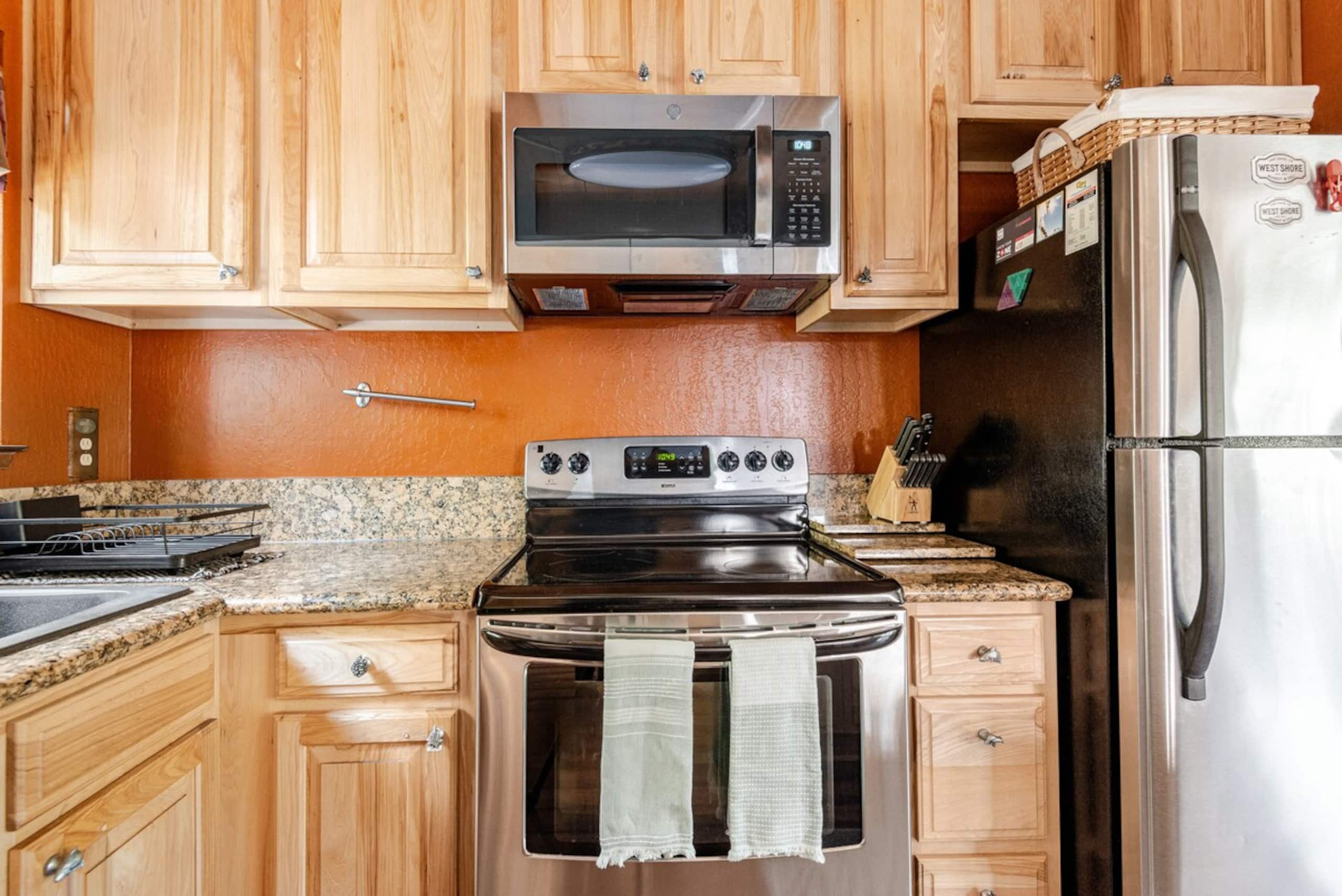 Truckee Adventure Cabin near Resorts + Restaurants - Photo 13
