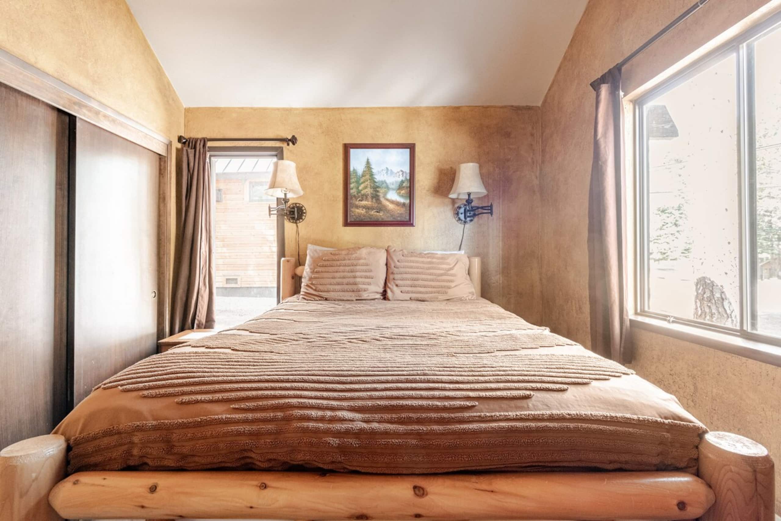 Truckee Adventure Cabin near Resorts + Restaurants - Photo 22