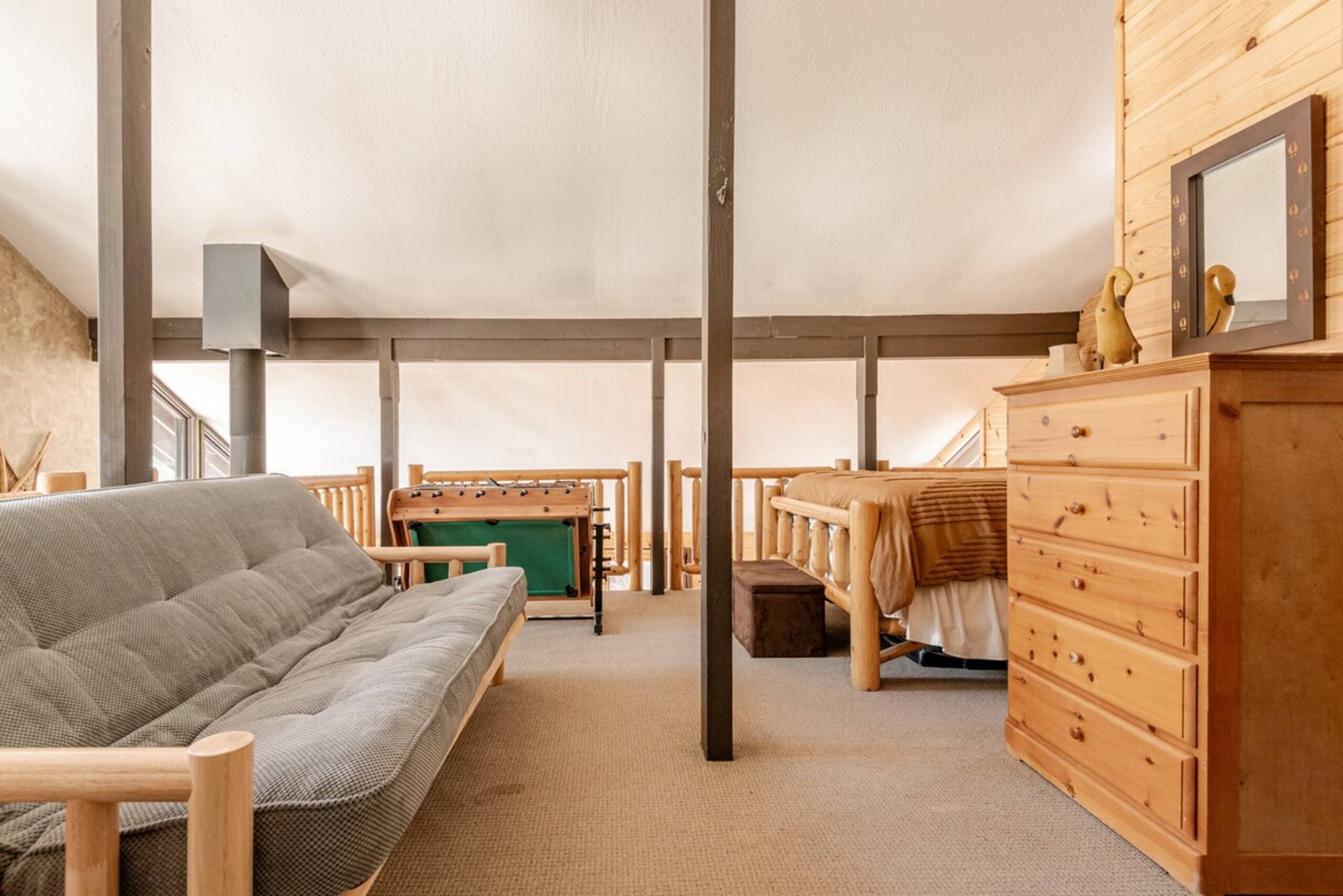 Truckee Adventure Cabin near Resorts + Restaurants - Photo 30