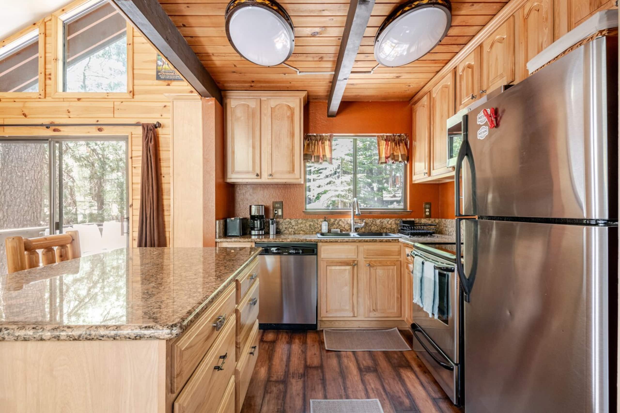 Truckee Adventure Cabin near Resorts + Restaurants - Photo 11
