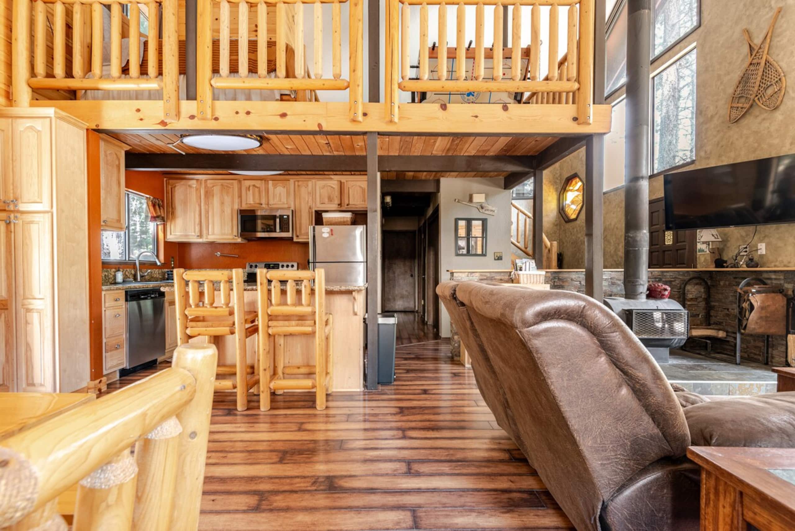 Truckee Adventure Cabin near Resorts + Restaurants - Photo 8