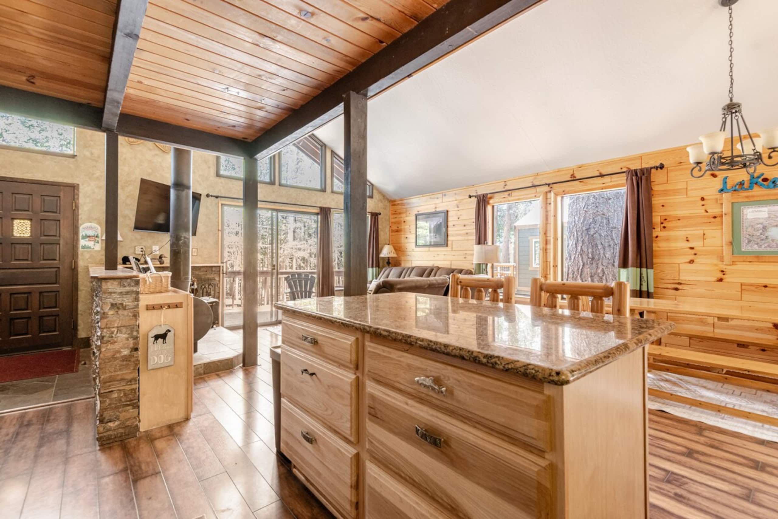 Truckee Adventure Cabin near Resorts + Restaurants - Photo 21
