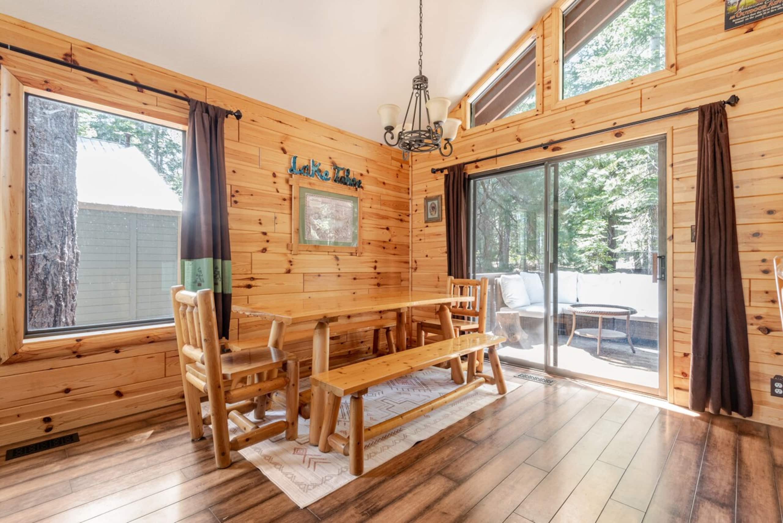 Truckee Adventure Cabin near Resorts + Restaurants - Photo 17