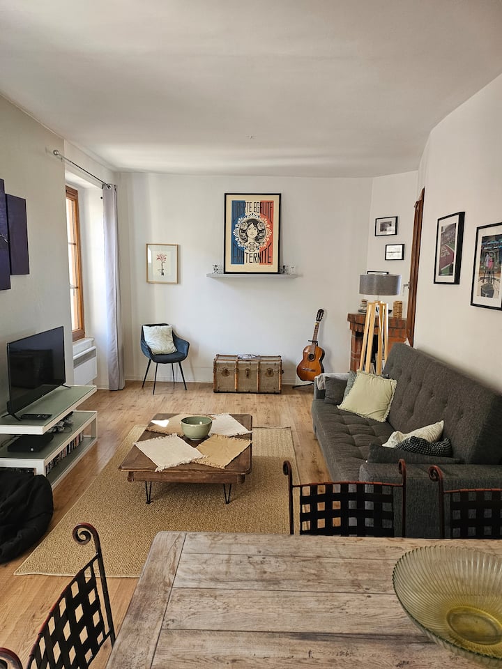 Lovely 2 Bedroom Village Home 20 Min From Monaco - Plage du Casino (Menton)
