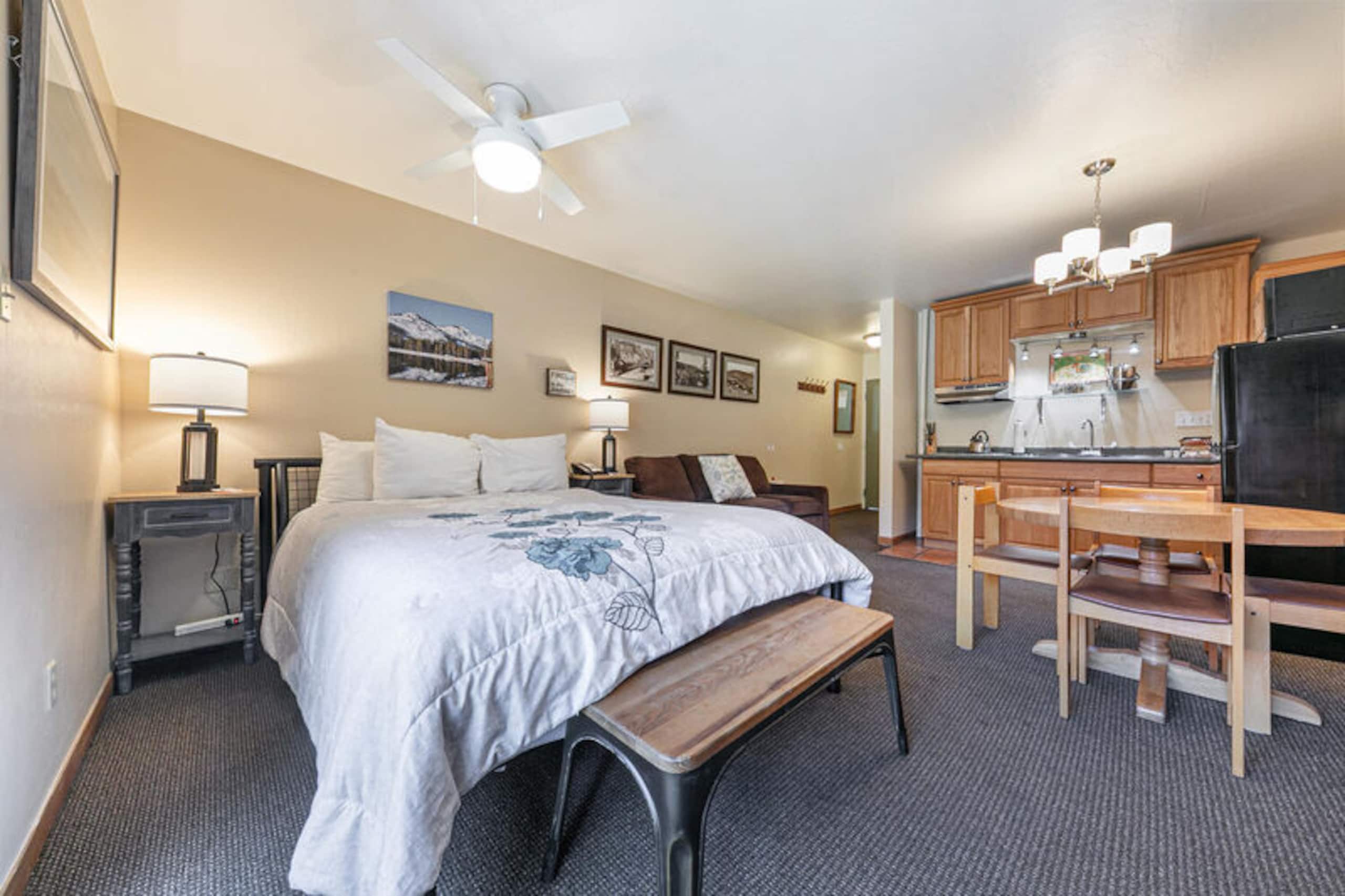 Studio w/Kitchen 217 at Donner Lake Village - Photo 9