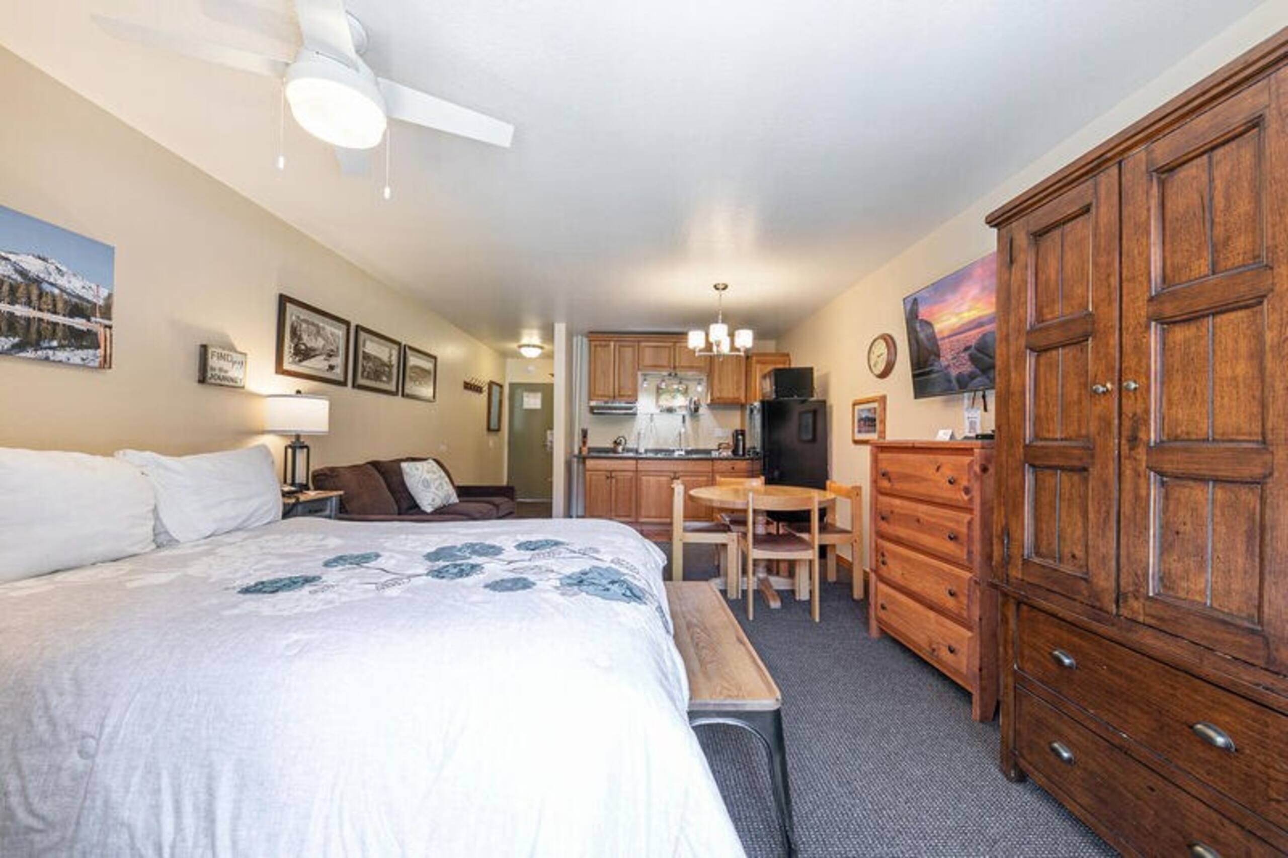 Studio w/Kitchen 217 at Donner Lake Village - Photo 7