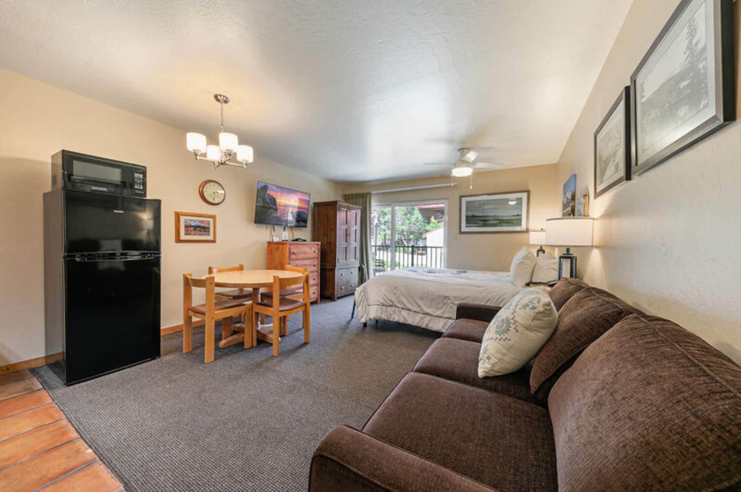 Studio w/Kitchen 217 at Donner Lake Village - Main photo