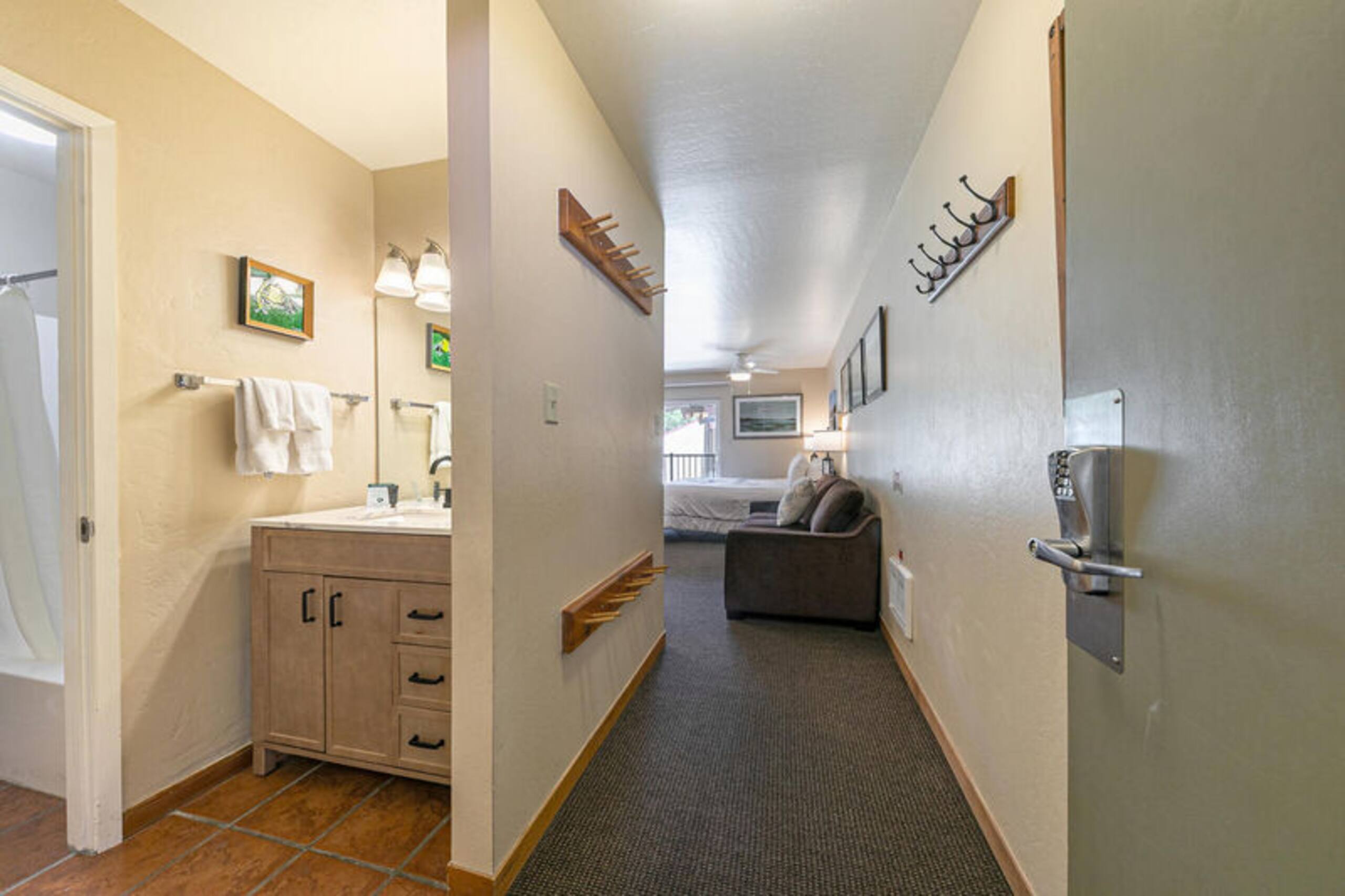 Studio w/Kitchen 217 at Donner Lake Village - Photo 8