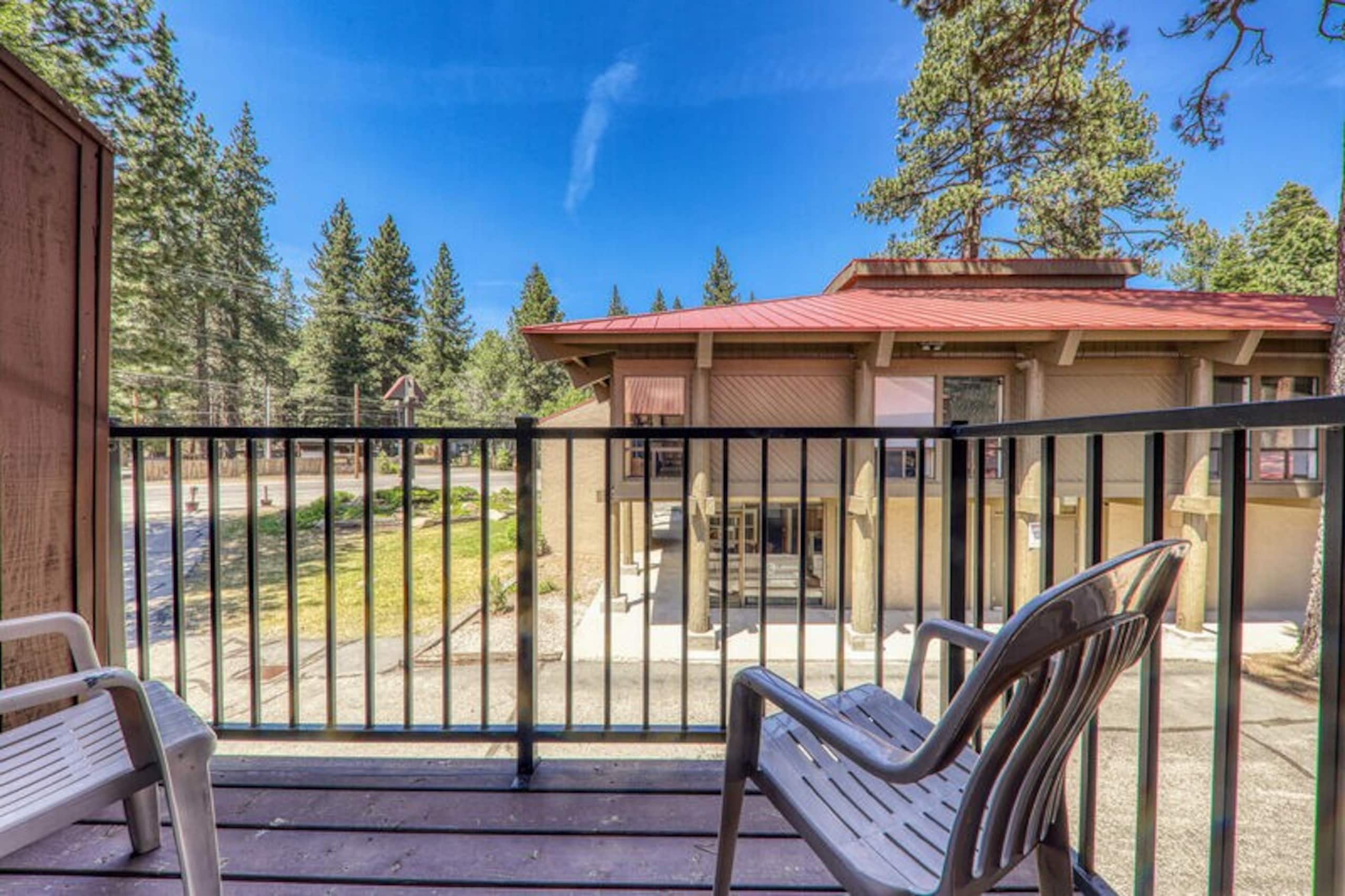 Studio w/Kitchen 217 at Donner Lake Village - Photo 11