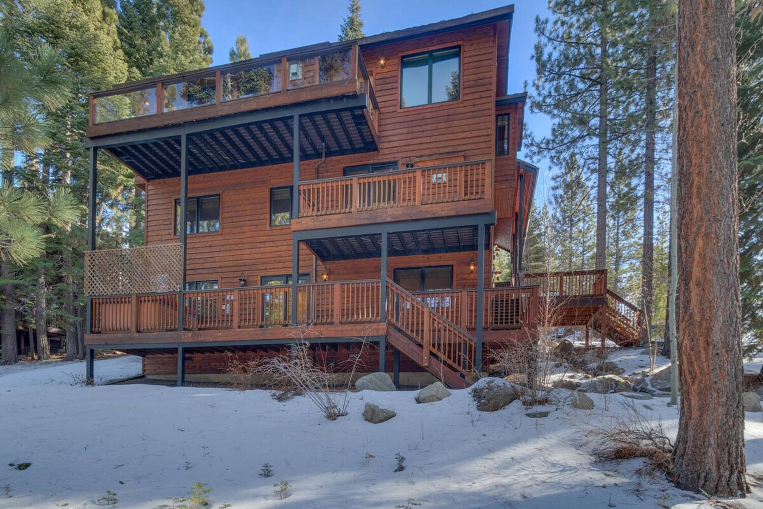 Mountain cabin near trail w/ hot tub - Photo 14