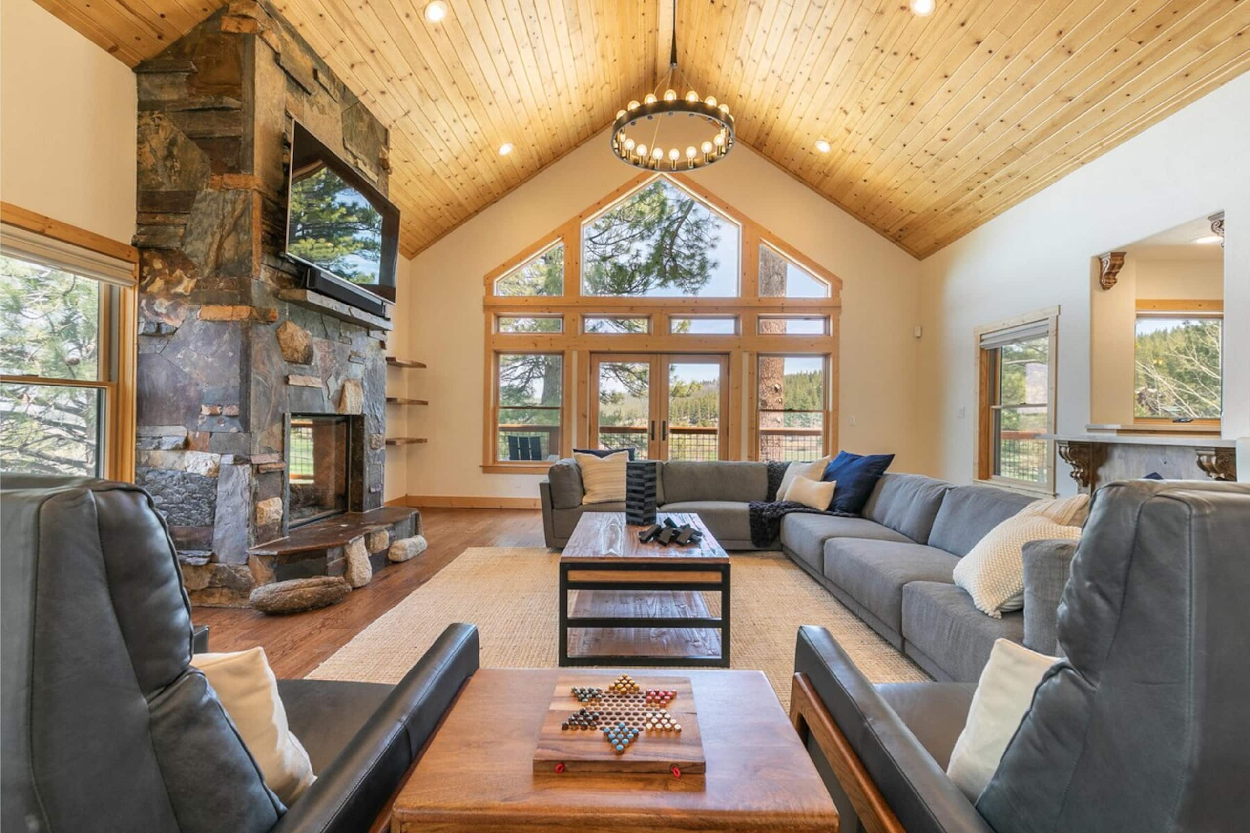 Northstar Family Home/Shuttle to Ski & More - Photo 2