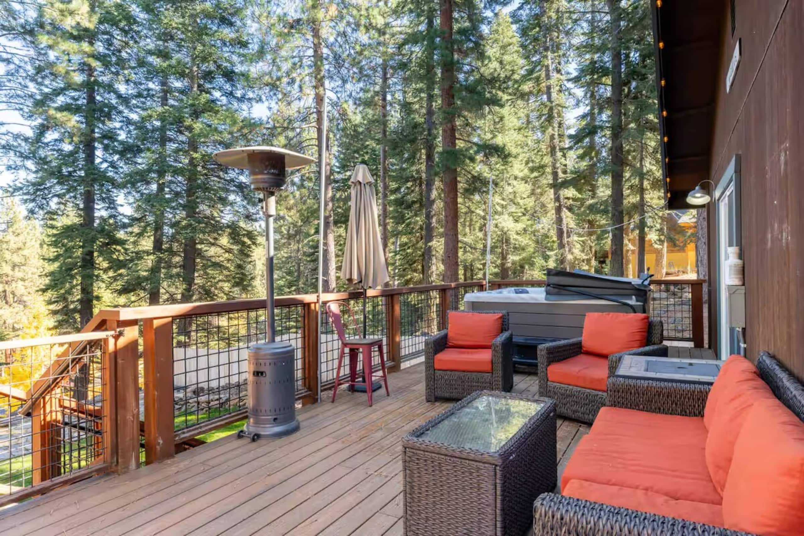 Modern Mountain Escape (Upper Level) Hot Tub/Pups - Photo 27