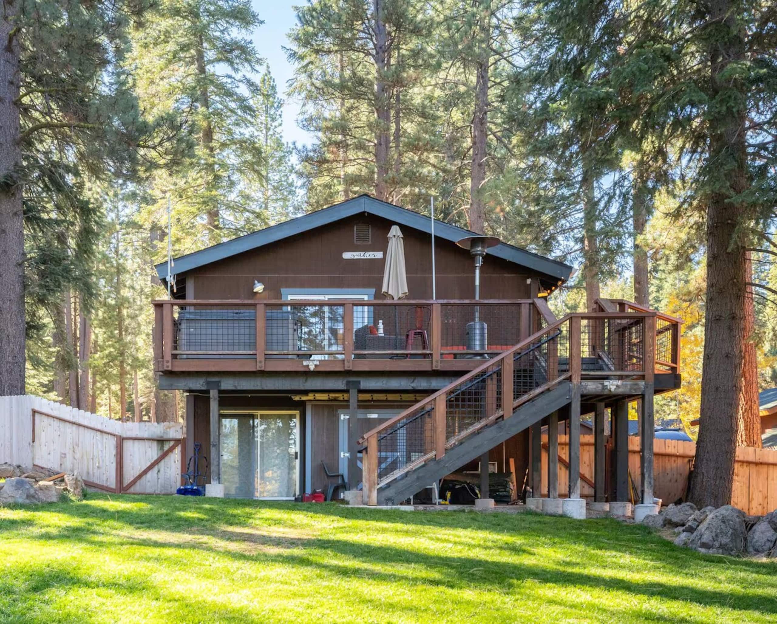 Modern Mountain Escape (Upper Level) Hot Tub/Pups - Photo 24